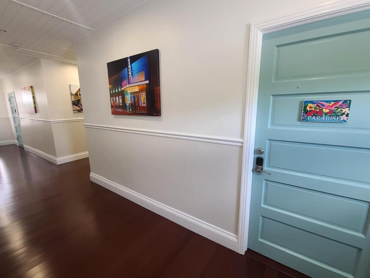 Holiday home 6 Bedroom 6 Bath On Duval Street Key West