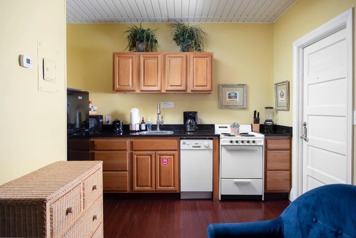 Holiday home 6 Bedroom 6 Bath On Duval Street