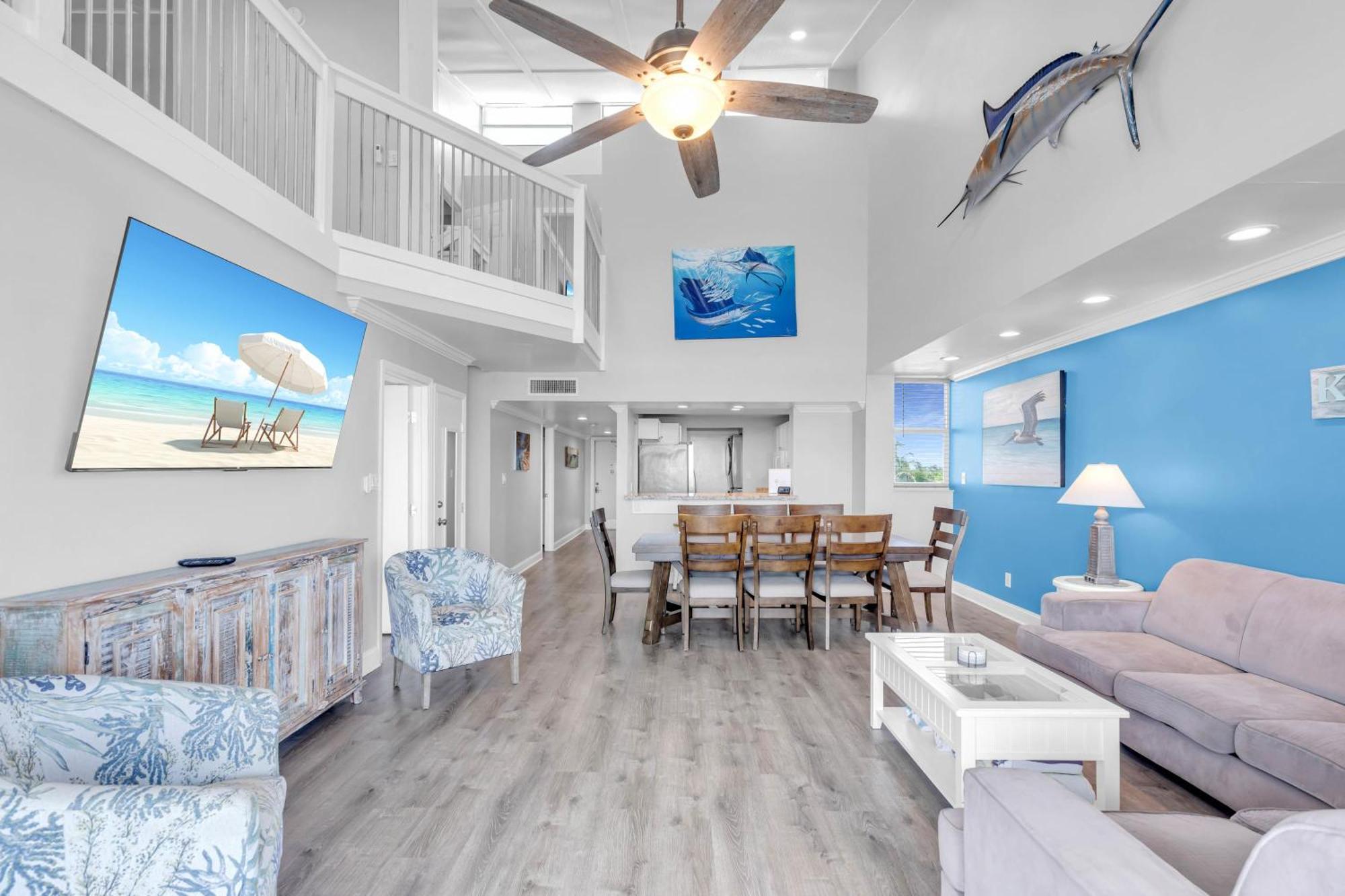 St Croix - Downtown 4x4 Waterfront Penthouse Pool Dock Pet *