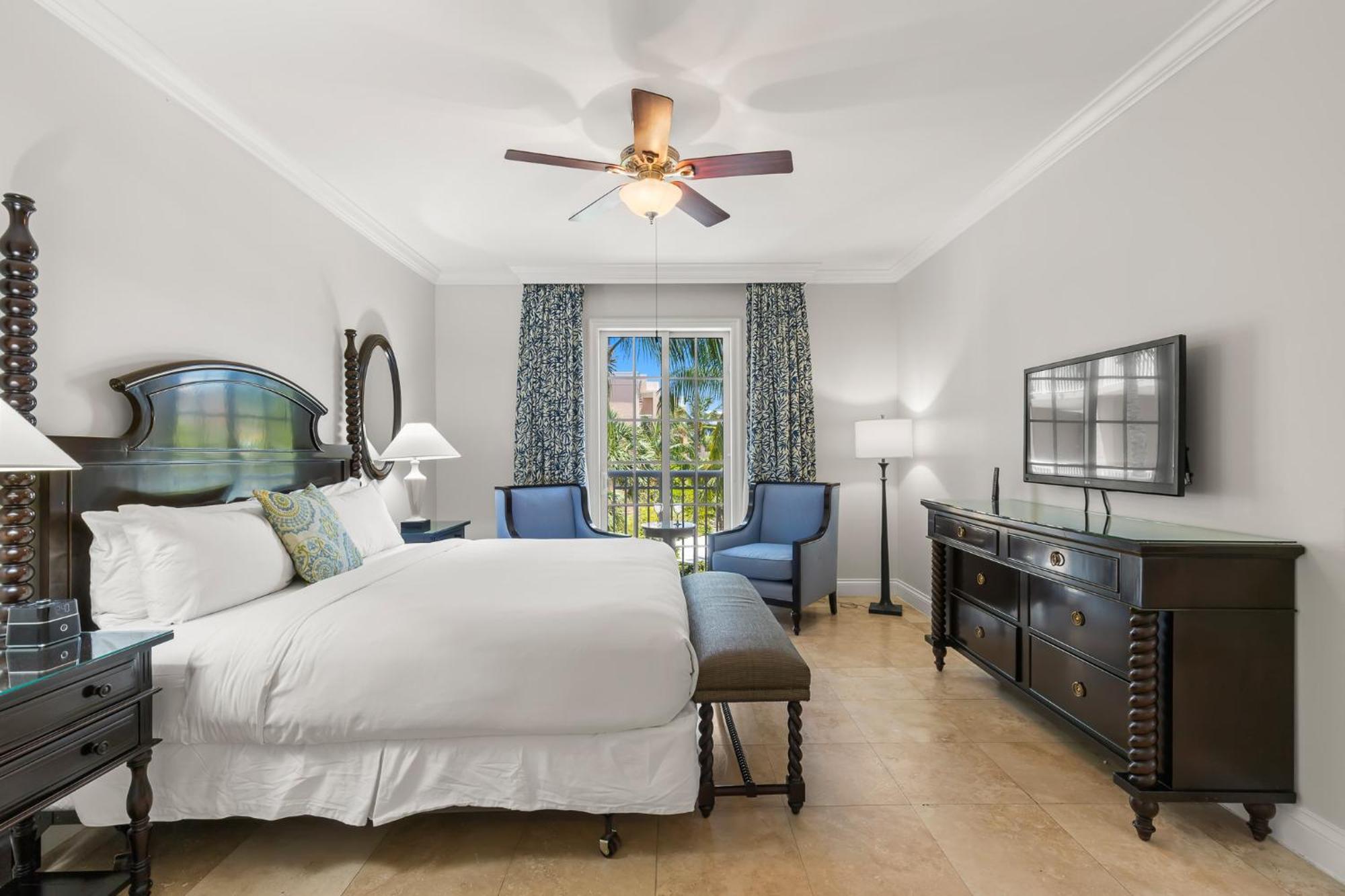 Resort Beachside & Residences 4*