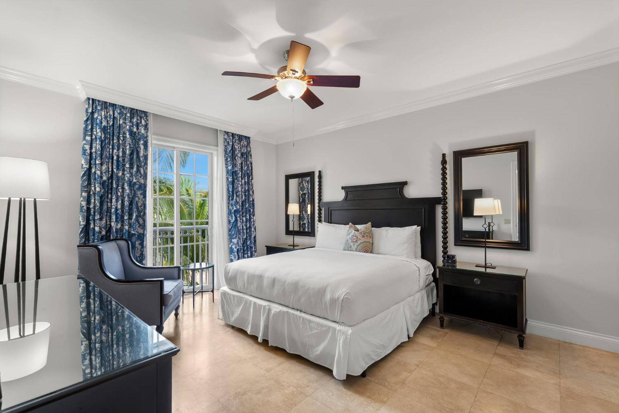 Beachside & Residences 4*