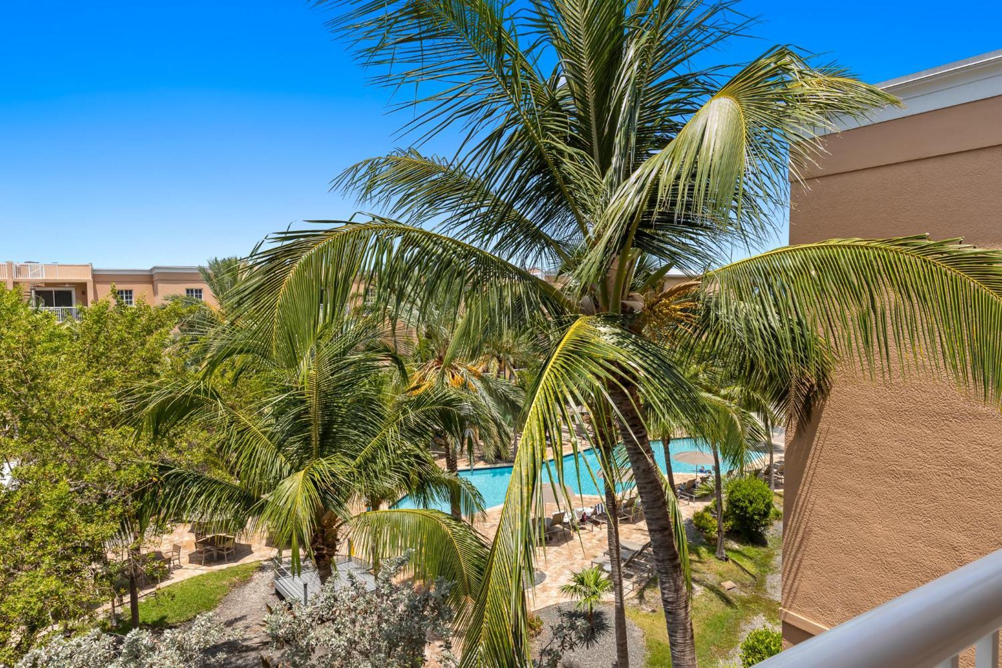 Beachside & Residences Resort