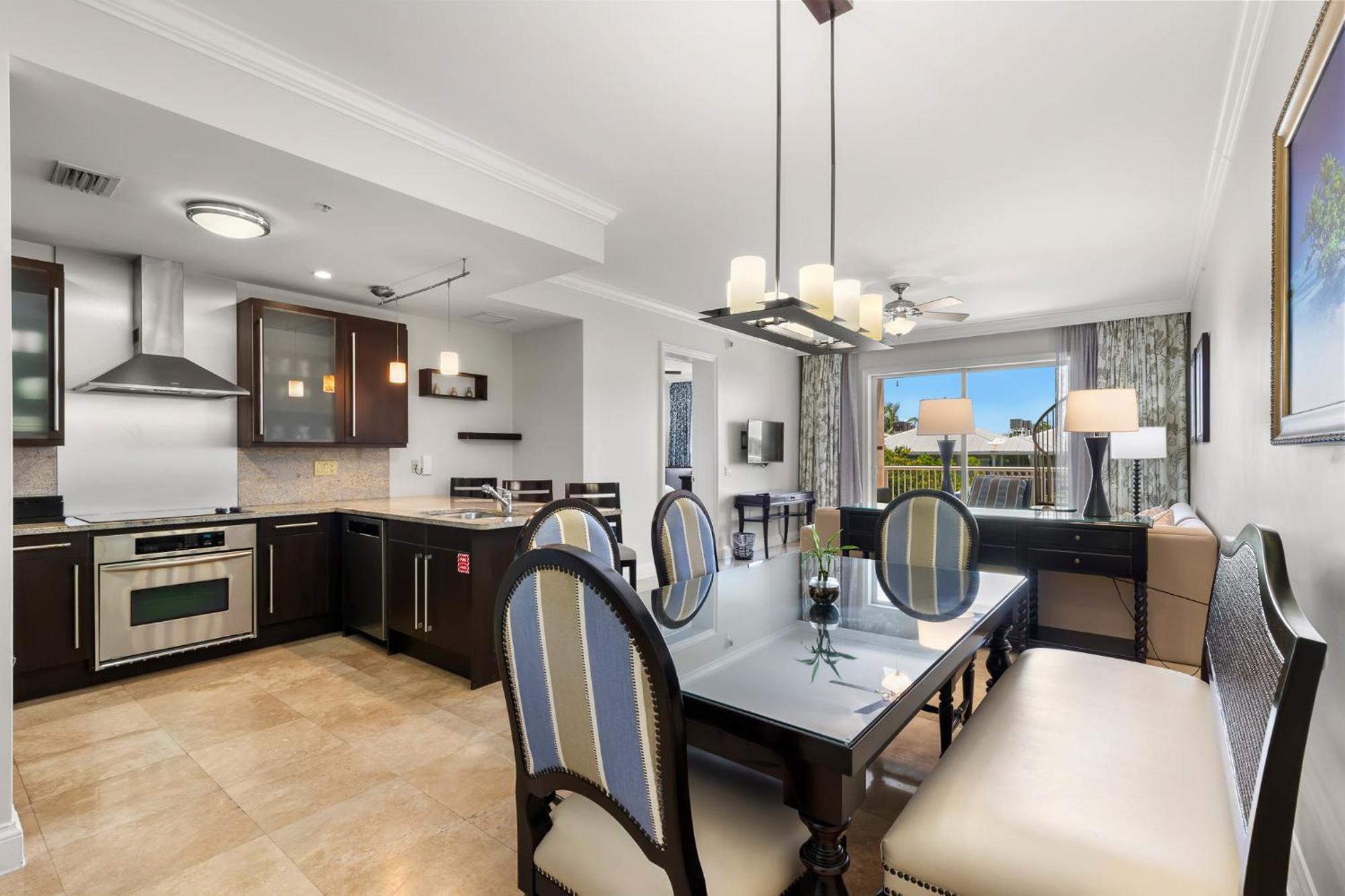 Beachside & Residences 4*