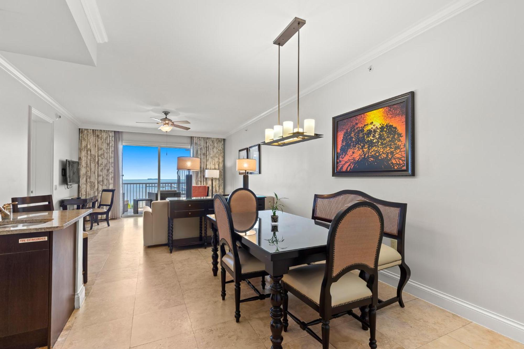 Resort Beachside & Residences 4*