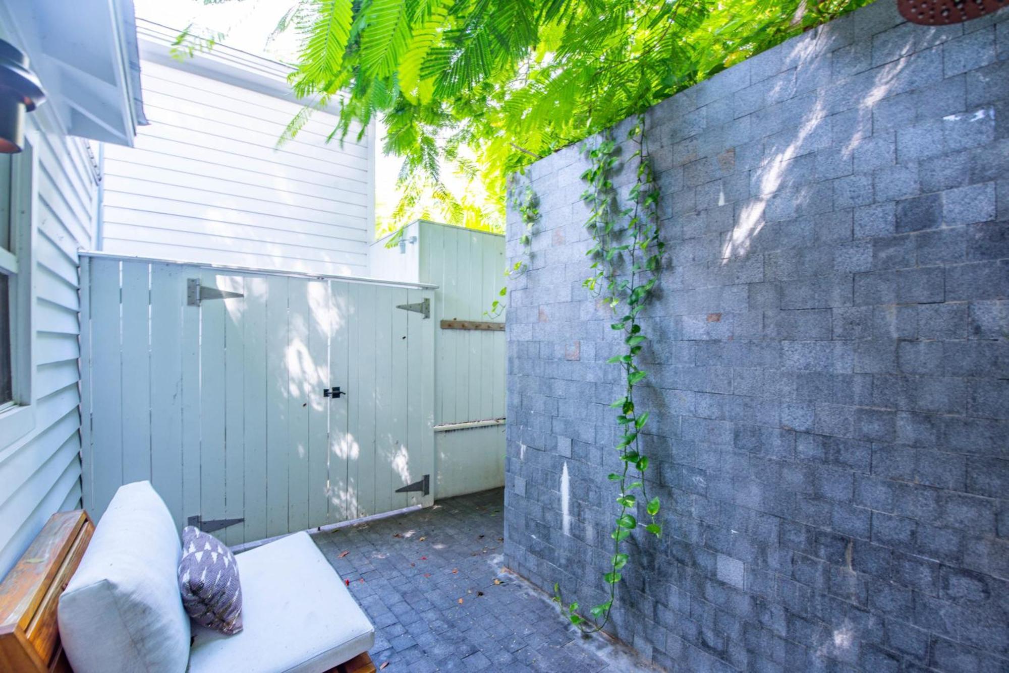 Carriage House At Grand Maloney Inn Key West