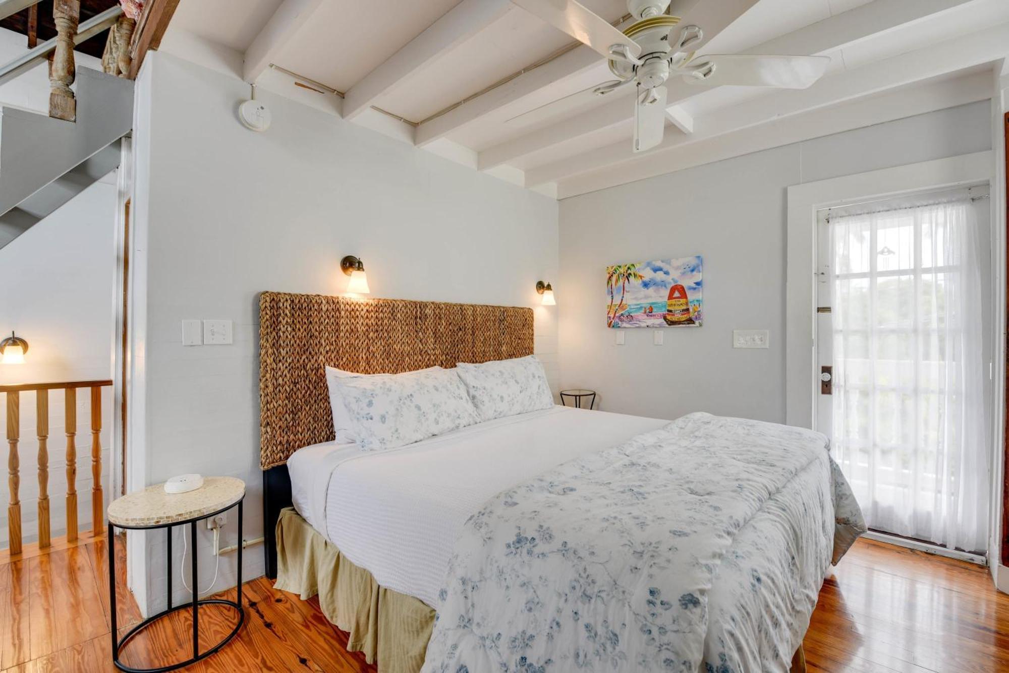 New Rose Retreat - Pool & Parking Key West