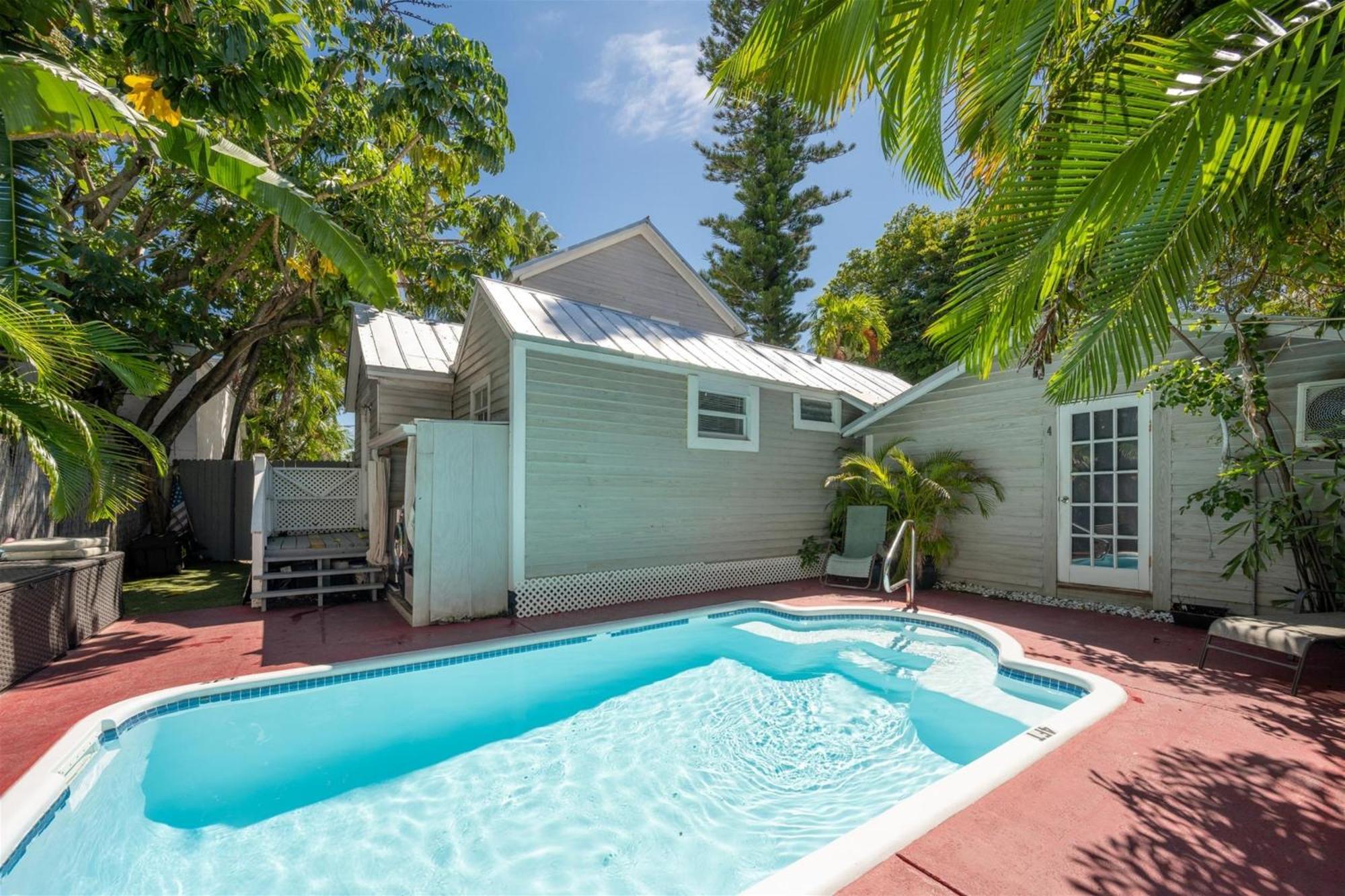 The Caroline * Key West