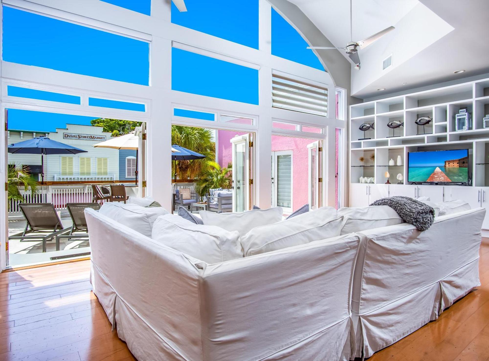 Rooftop Penthouse Holiday home *