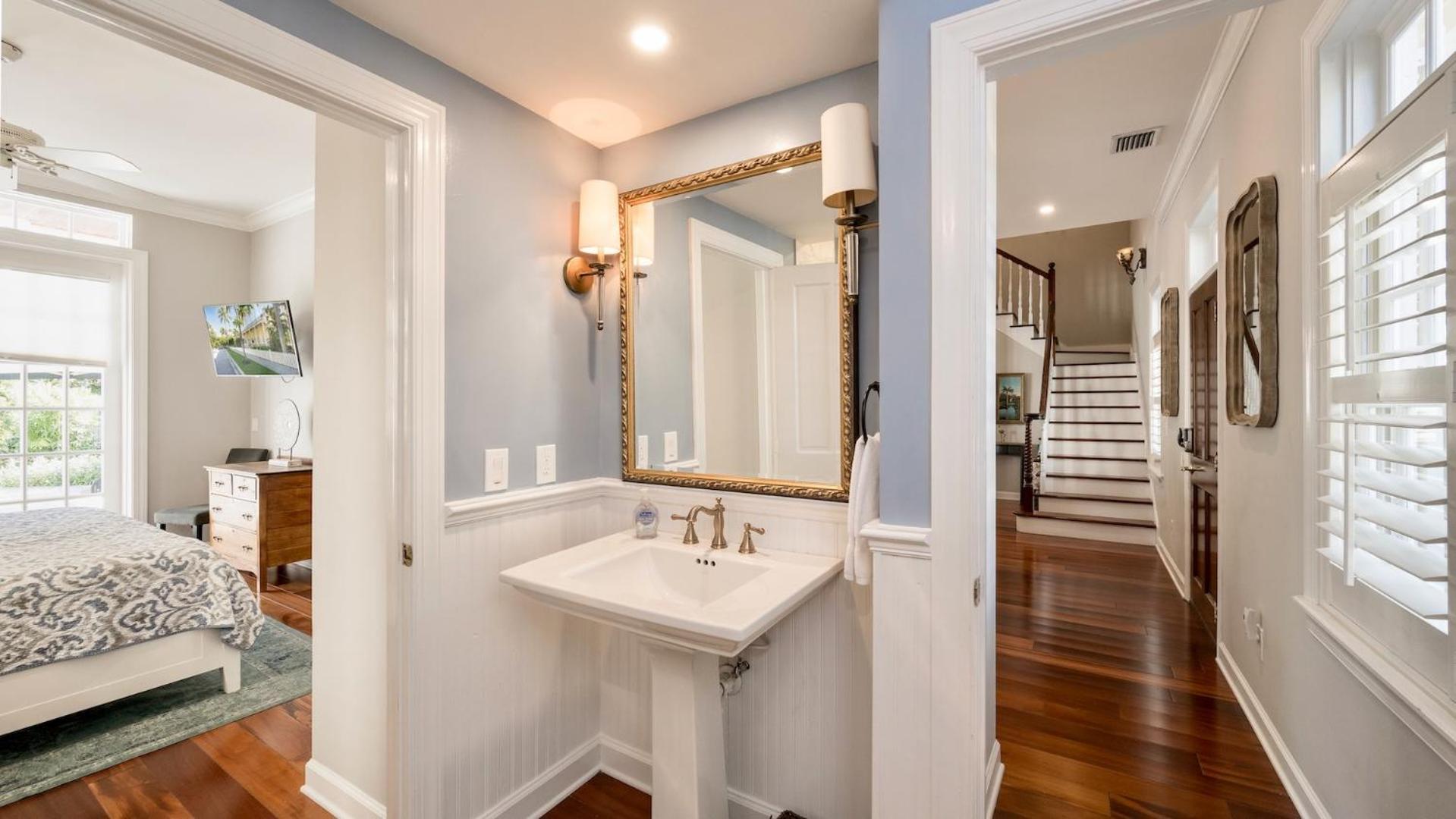 Diamond Girl By Last Key Realty * Key West