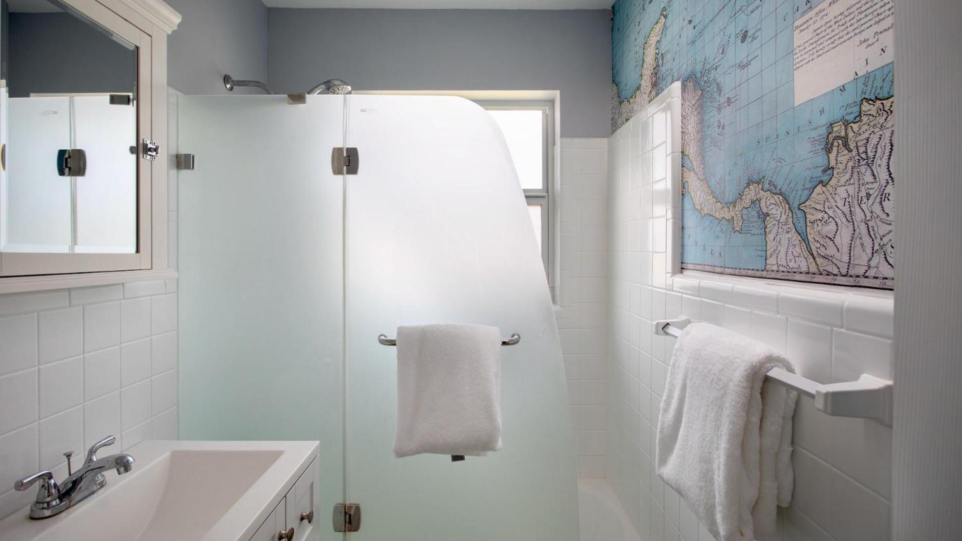 Mariners Hidden Haven By Last Key Realty *