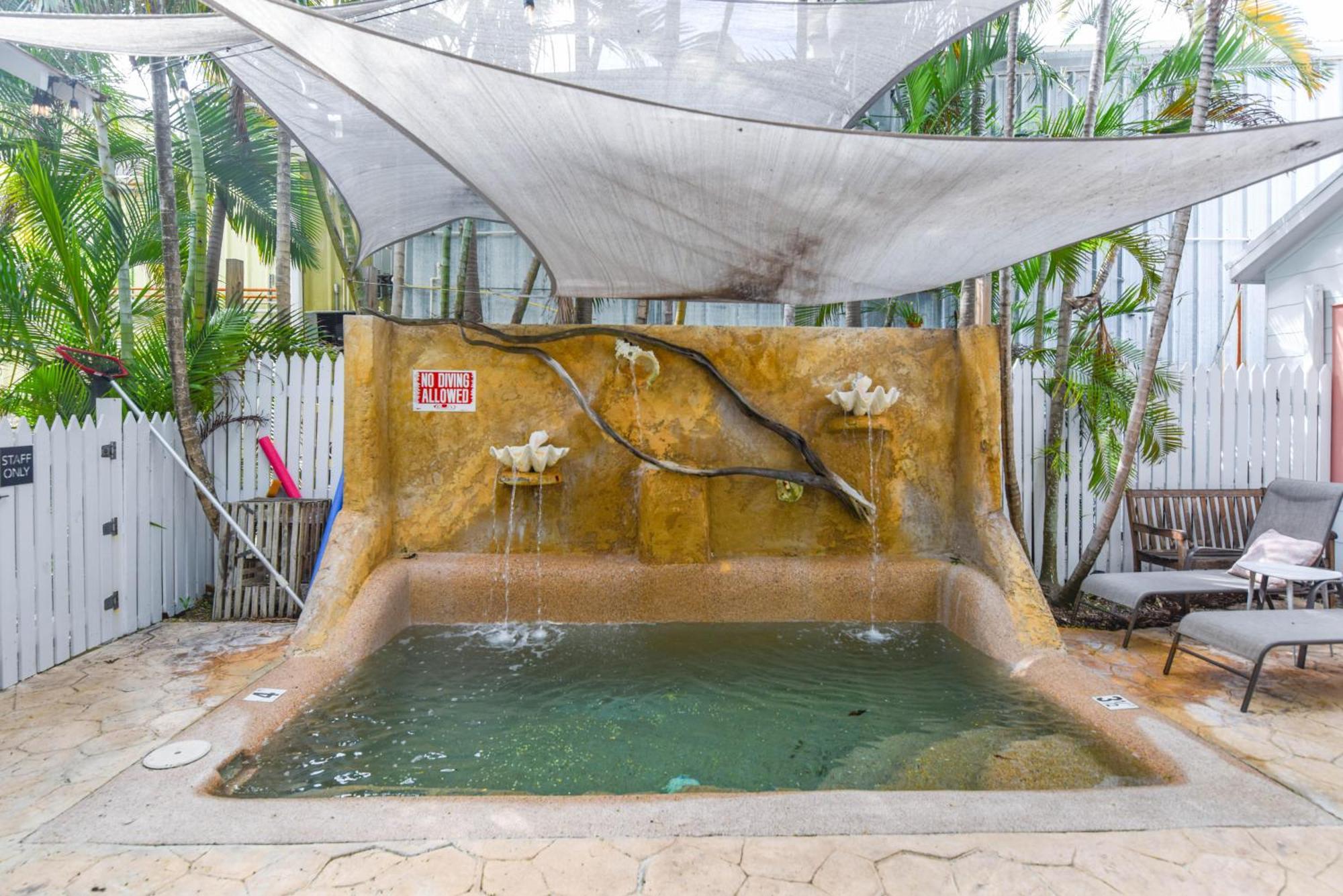 African Queen - Harbor Walk Hideaways Apartment Key West
