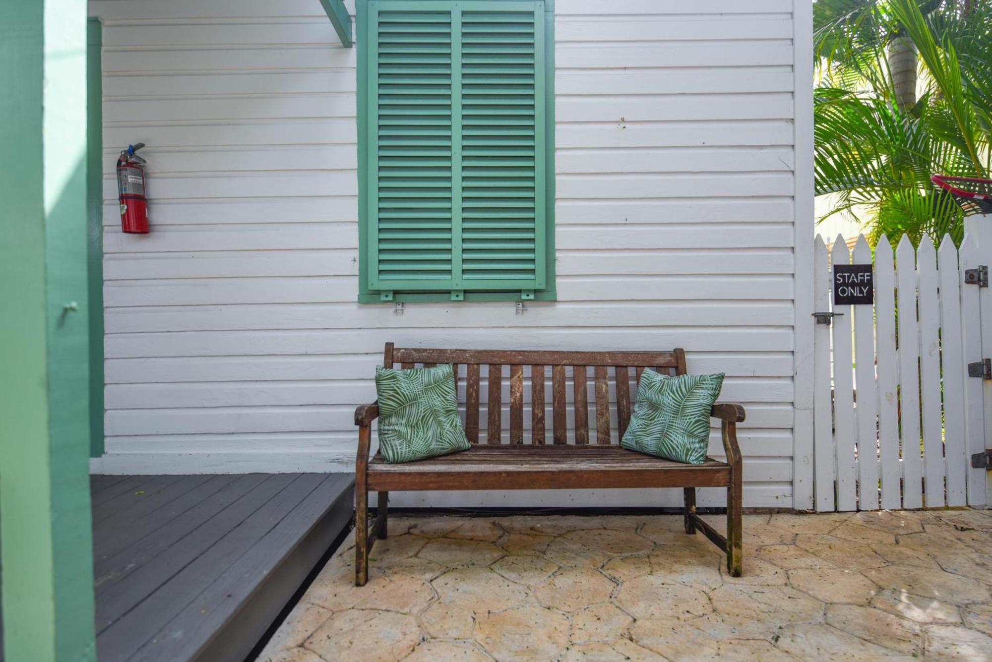 African Queen - Harbor Walk Hideaways Apartment *
