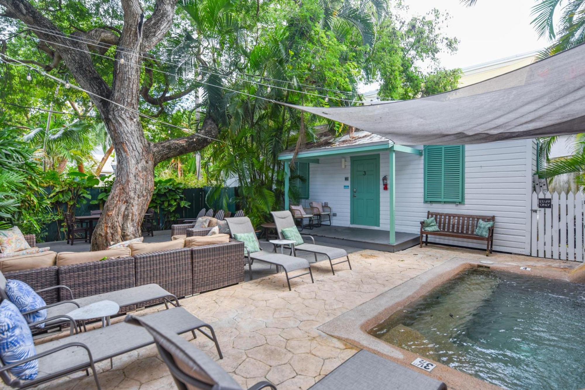 African Queen - Harbor Walk Hideaways Key West