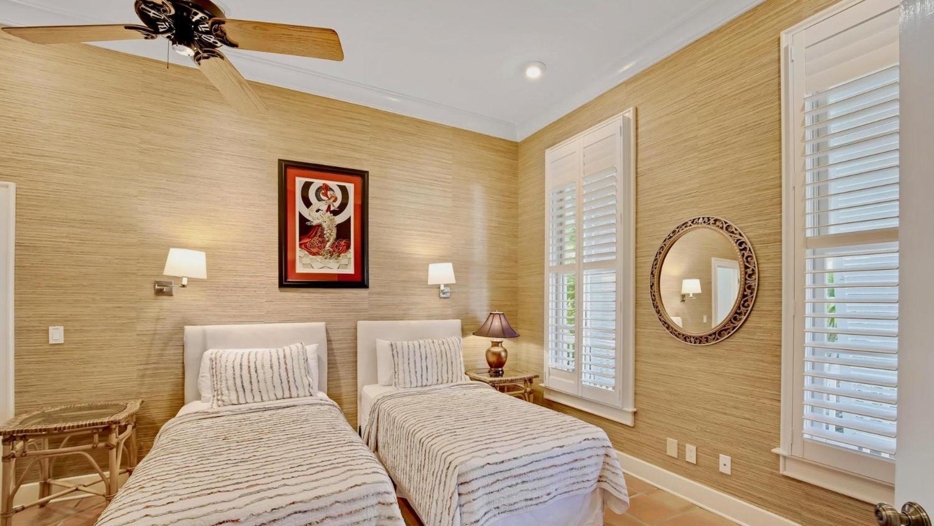 The Royal Compound By Last Key Realty Key West