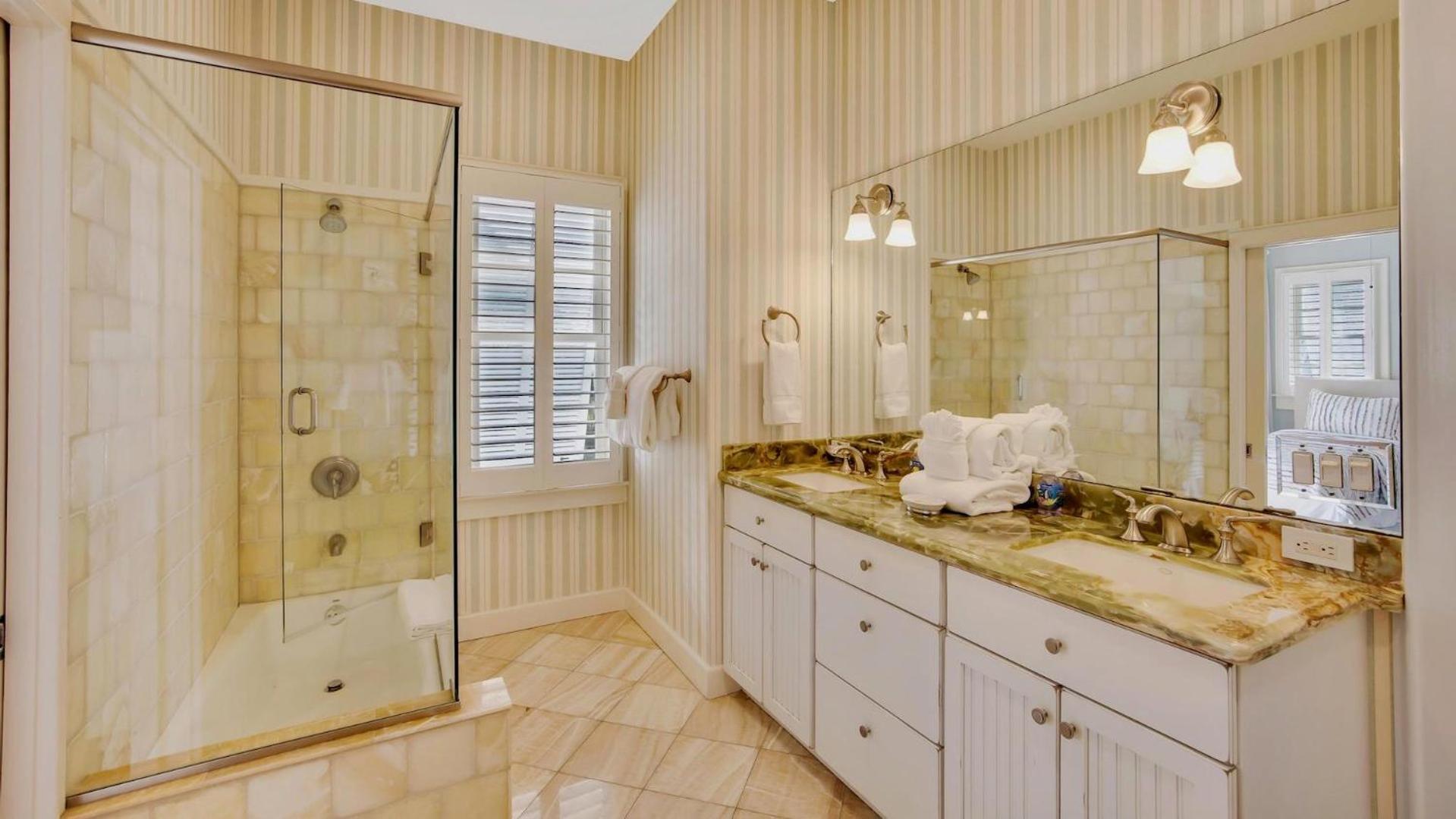 The Royal Compound By Last Key Realty Holiday home *