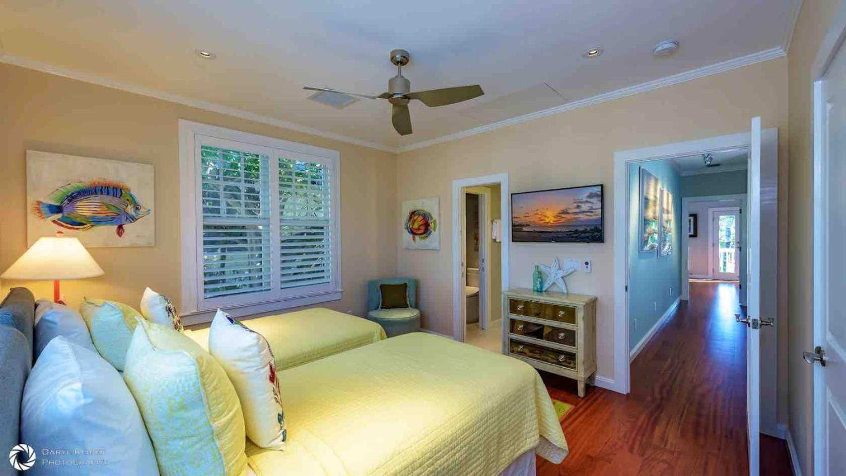 Jasmine Jule By Last Key Realty * Key West