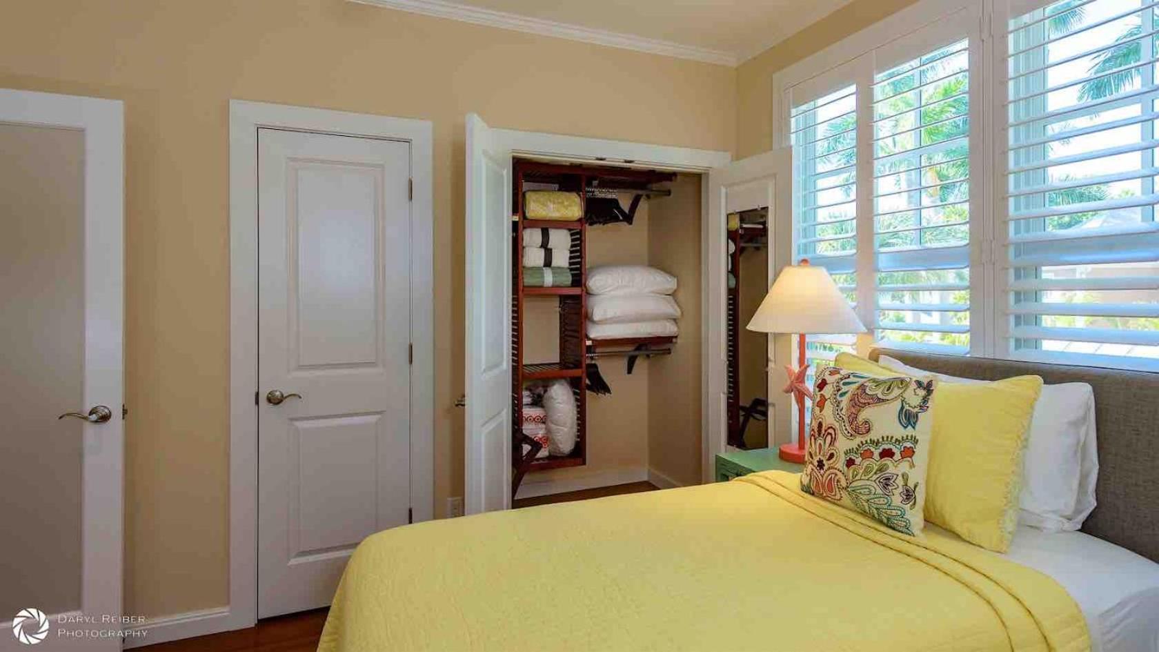Jasmine Jule By Last Key Realty * Key West