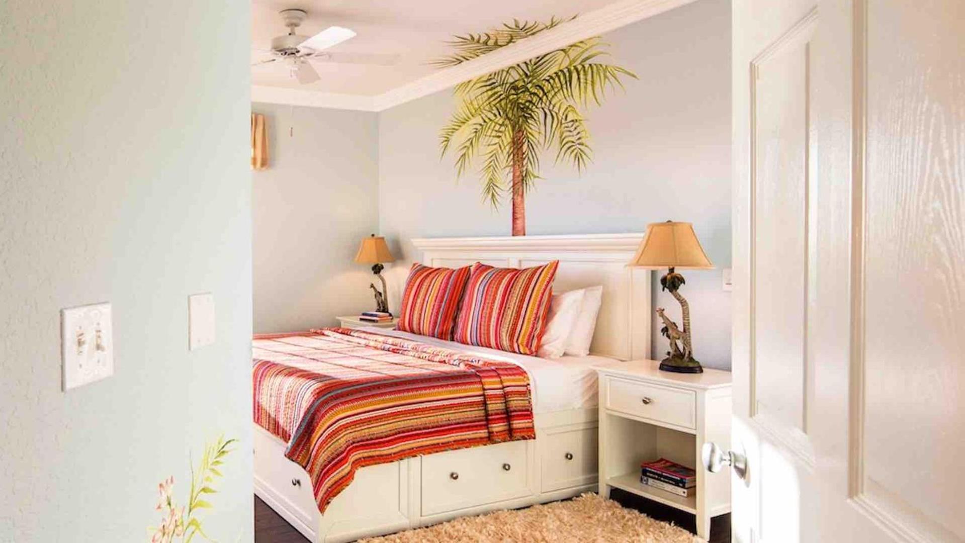Sundrenched Reflections By Last Key Realty * Key West