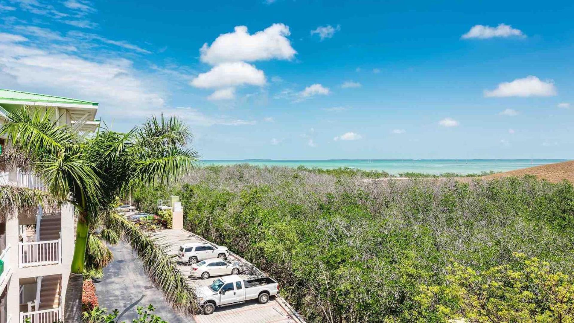 Sunset Dreams By Last Key Realty Apartment *
