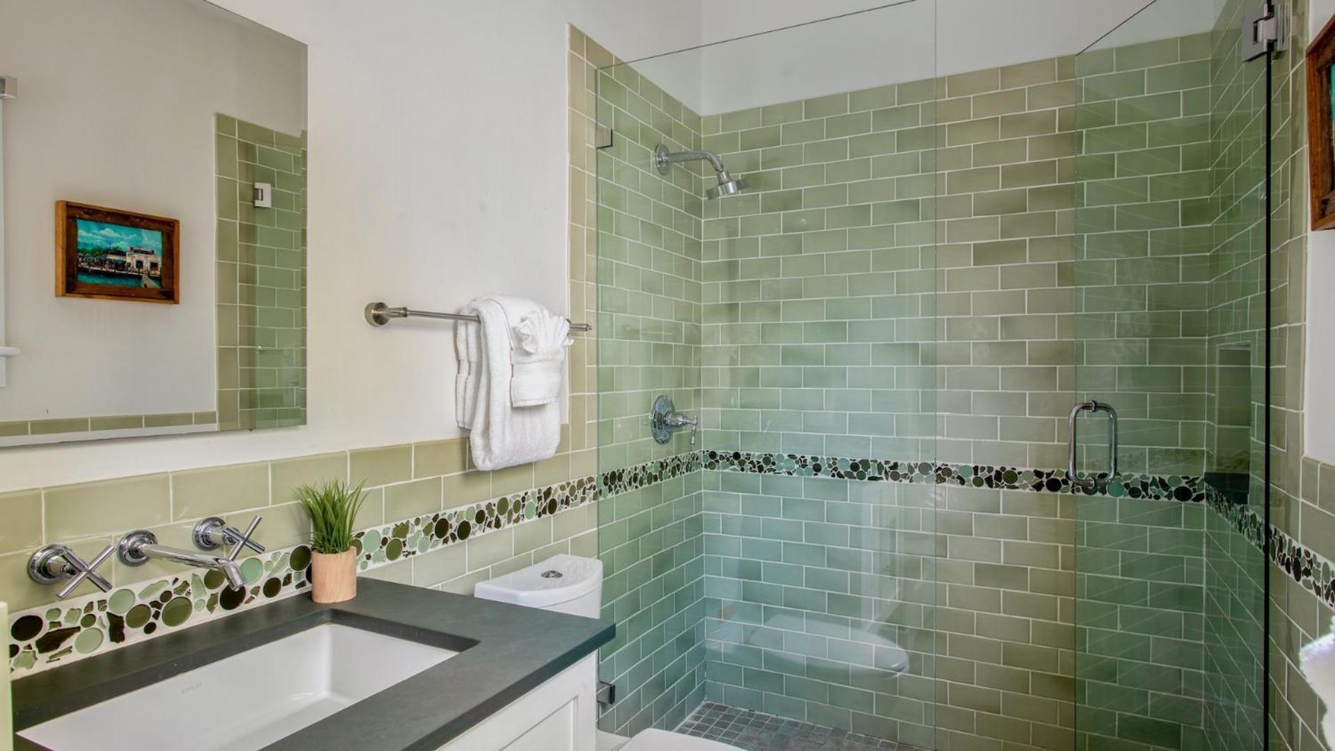 Queen Of Louisa By Last Key Realty