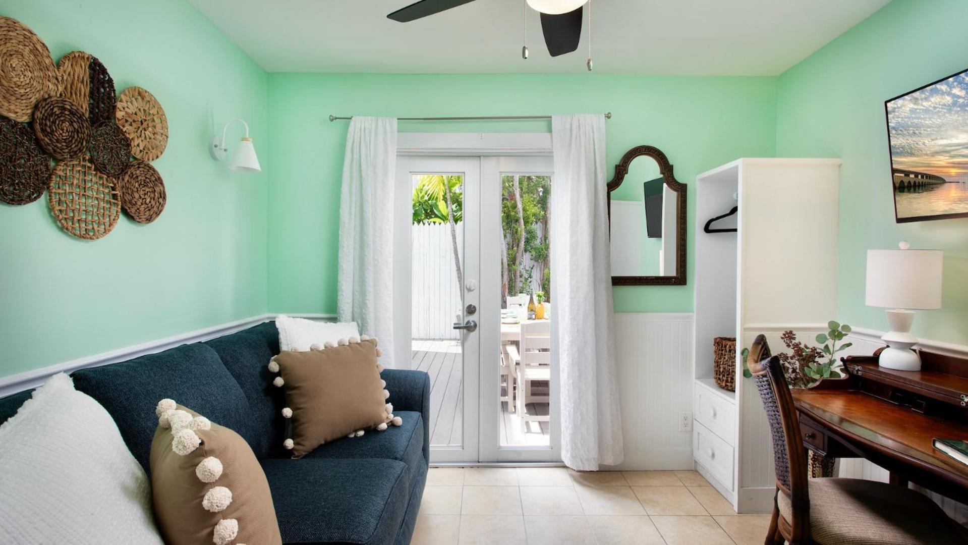 Queen Of Louisa By Last Key Realty * Key West
