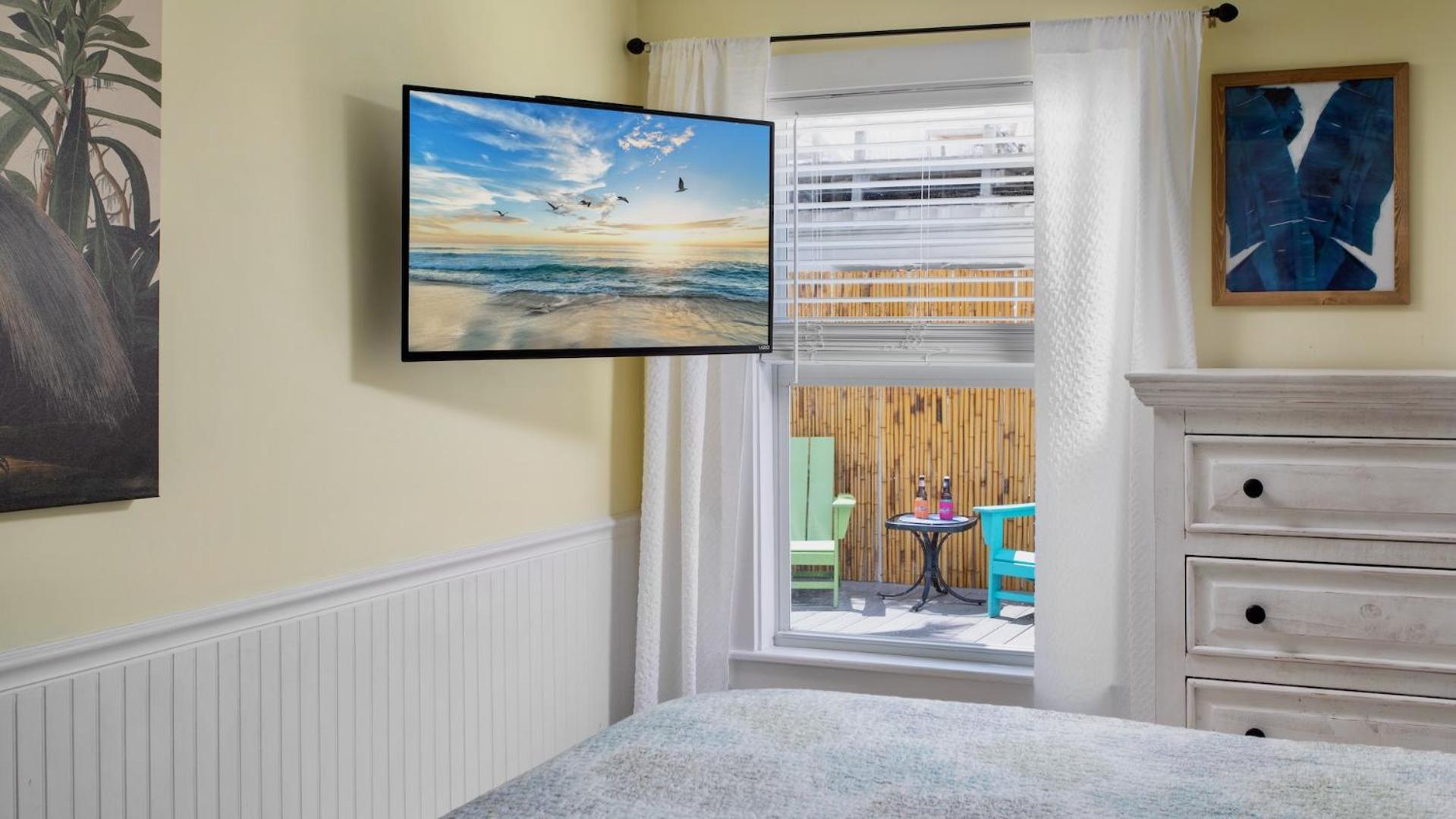 Queen Of Louisa By Last Key Realty Key West