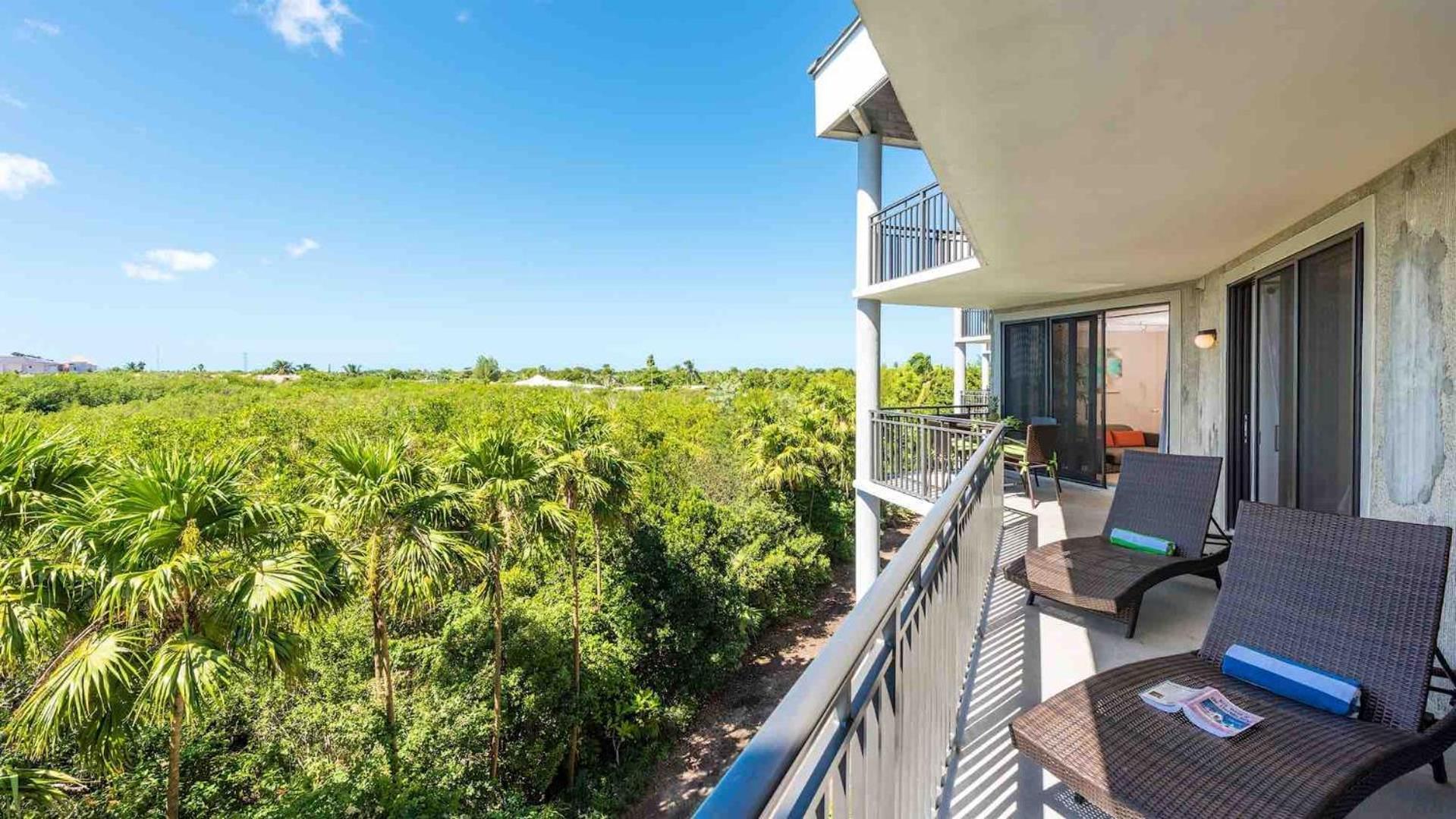 Holiday home Shang Ri La By Last Key Realty *