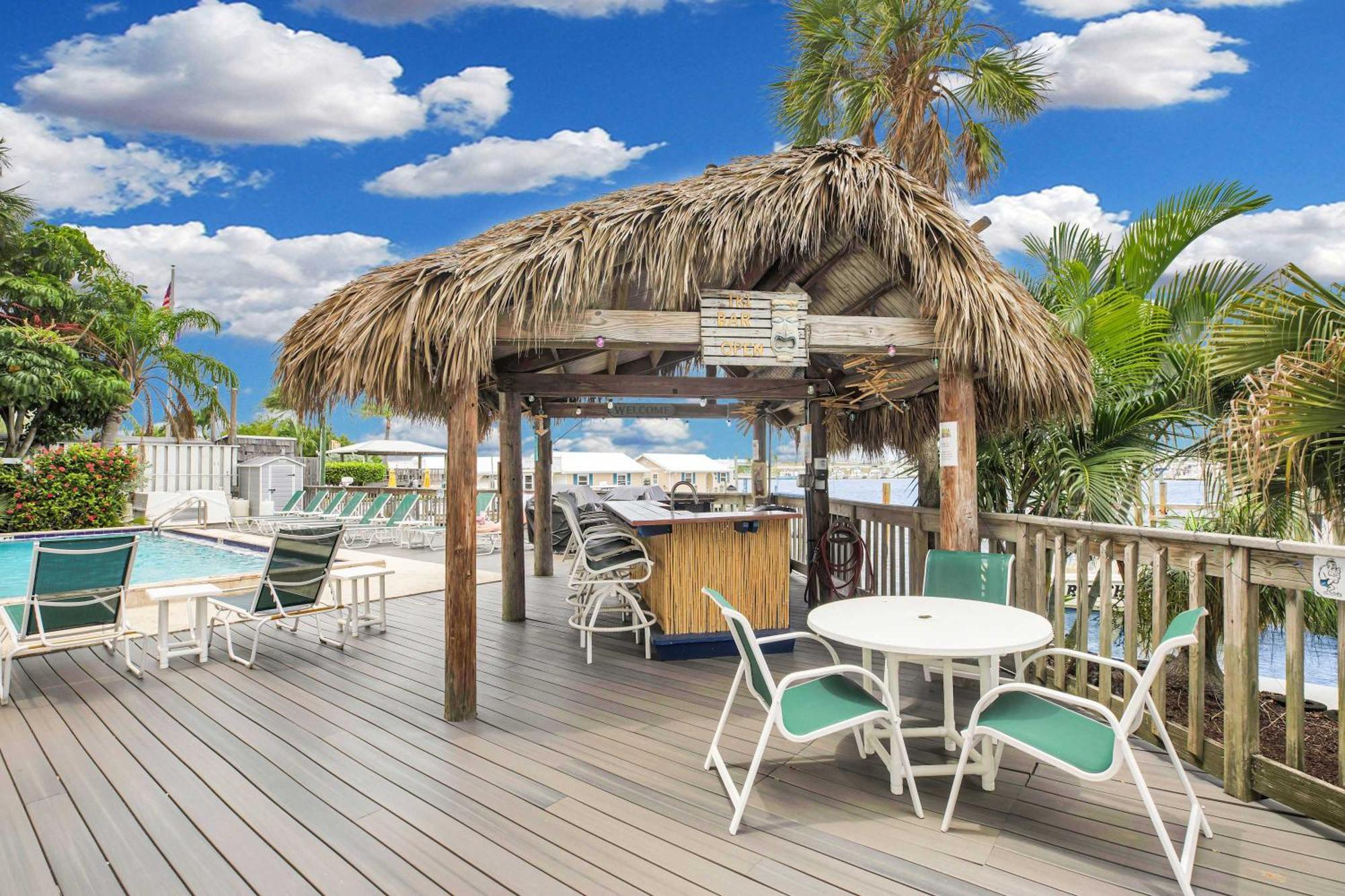 Holiday home St Thomas - Waterfront Penthouse Sleeps 16 W Pool & Boat Dock