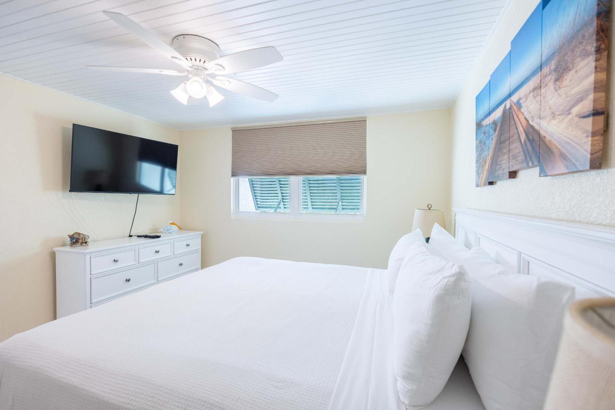 The Exuma Cay -pool View & Parking *