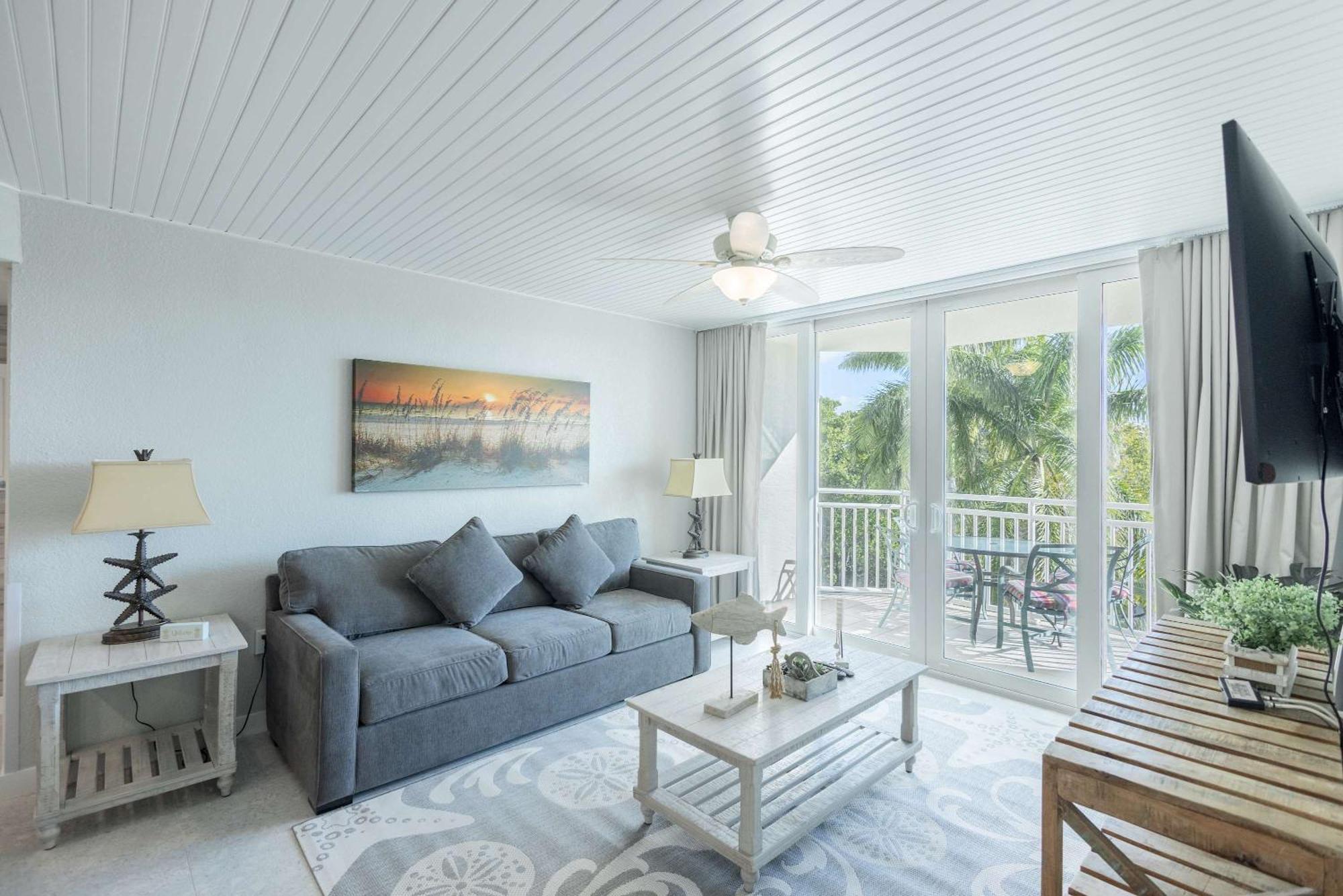 The Exuma Cay -pool View & Parking Holiday home