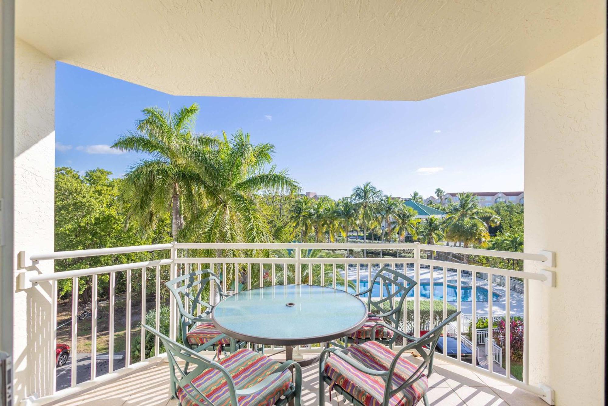 The Exuma Cay -pool View & Parking *