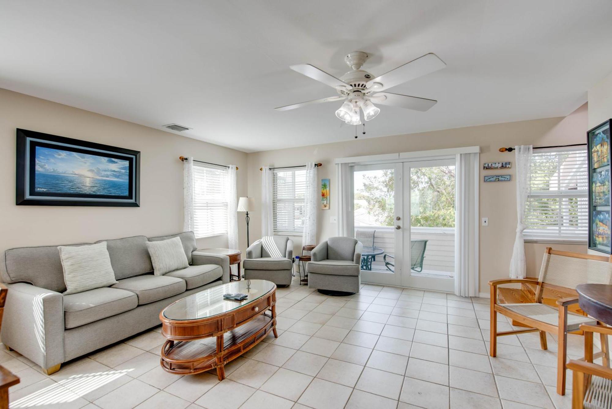 Casa Bonita - Duval Square Holiday home *