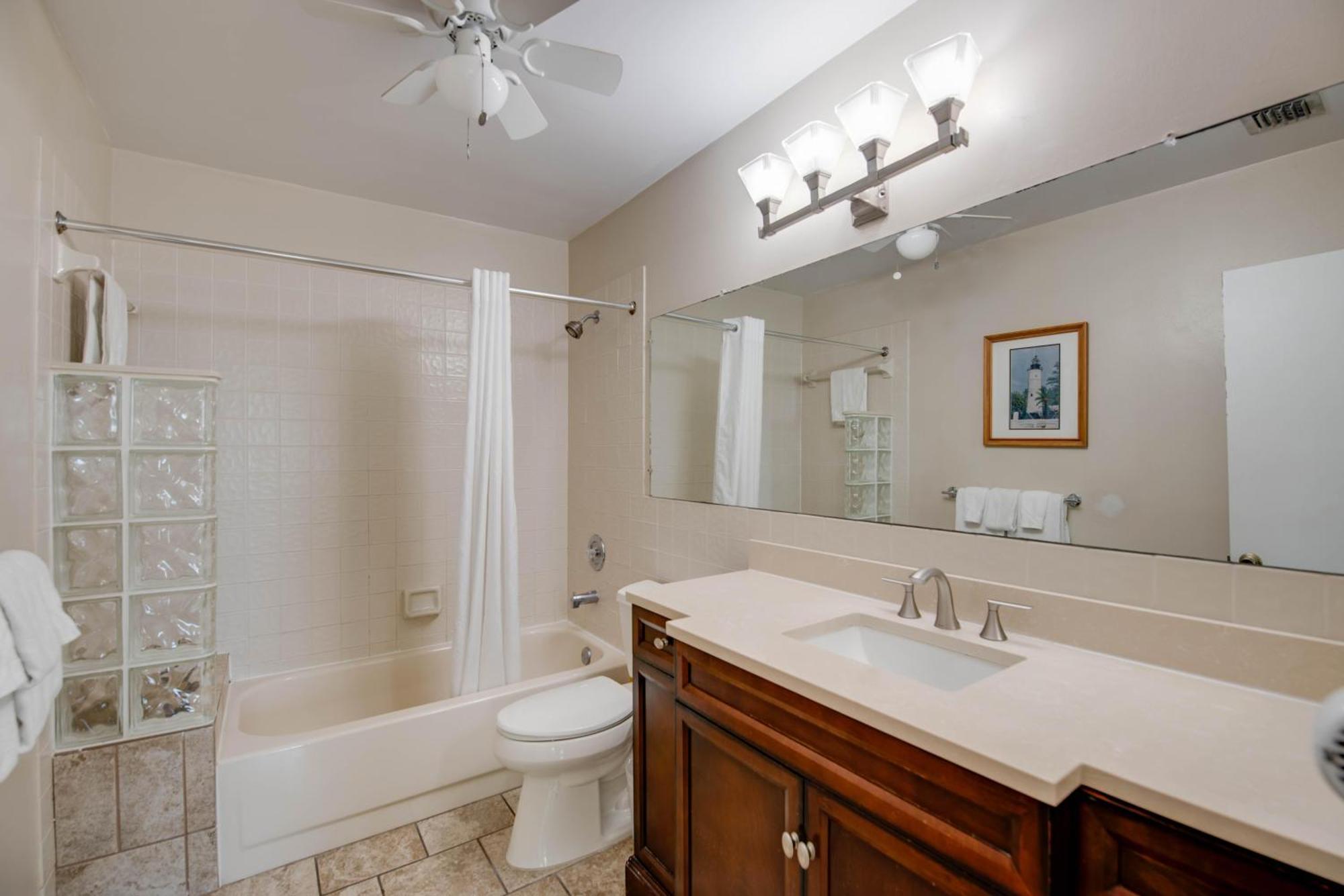 Casa Bonita - Duval Square Holiday home *