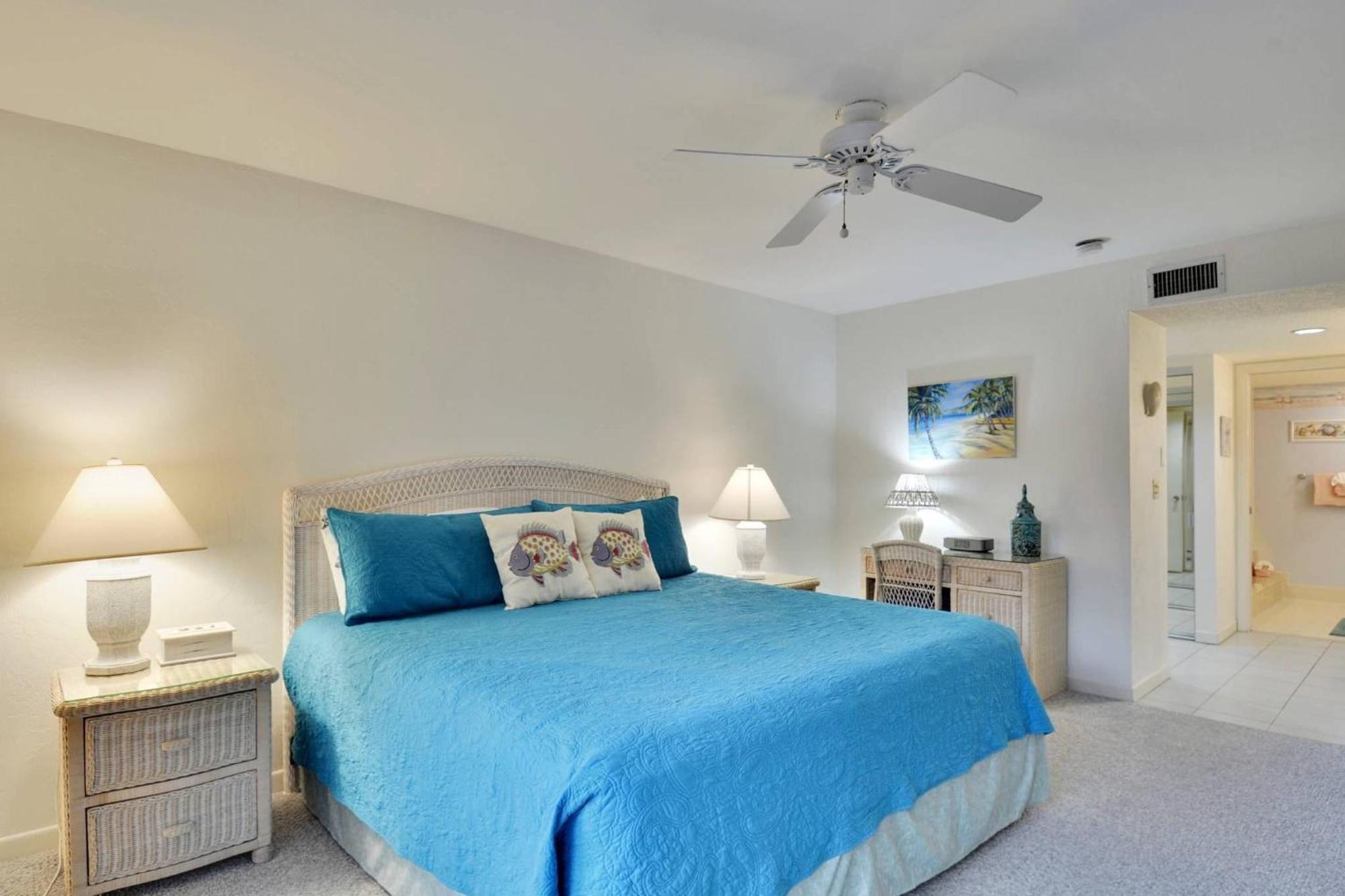 Atlantic Paradise By Avantstay Great Location W Balcony Outdoor Dining Shared Pool Hot Tub Holiday home Key West