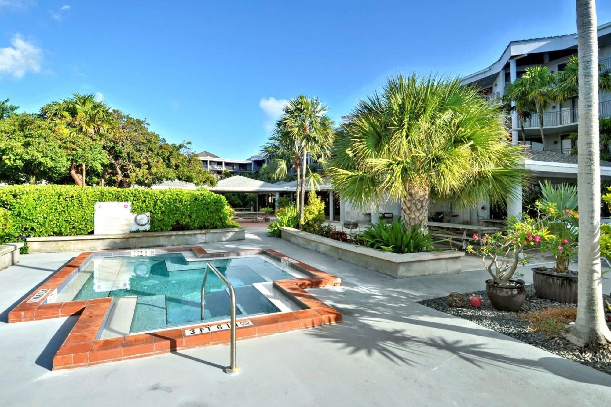 Holiday home Atlantic Paradise By Avantstay Great Location W Balcony Outdoor Dining Shared Pool Hot Tub