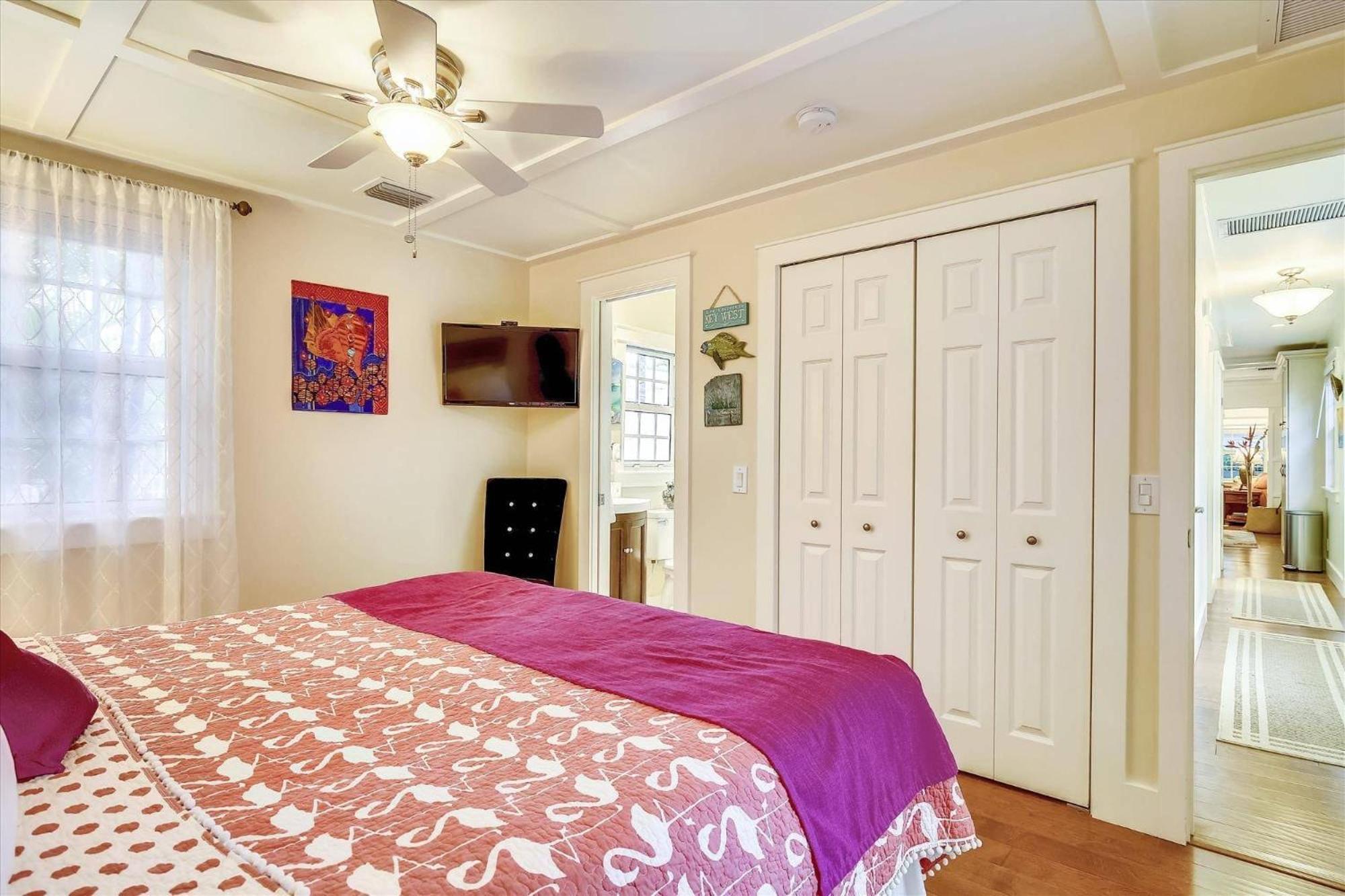 Paradise Palms: Beachside Getaway With Outdoor Living Holiday home *