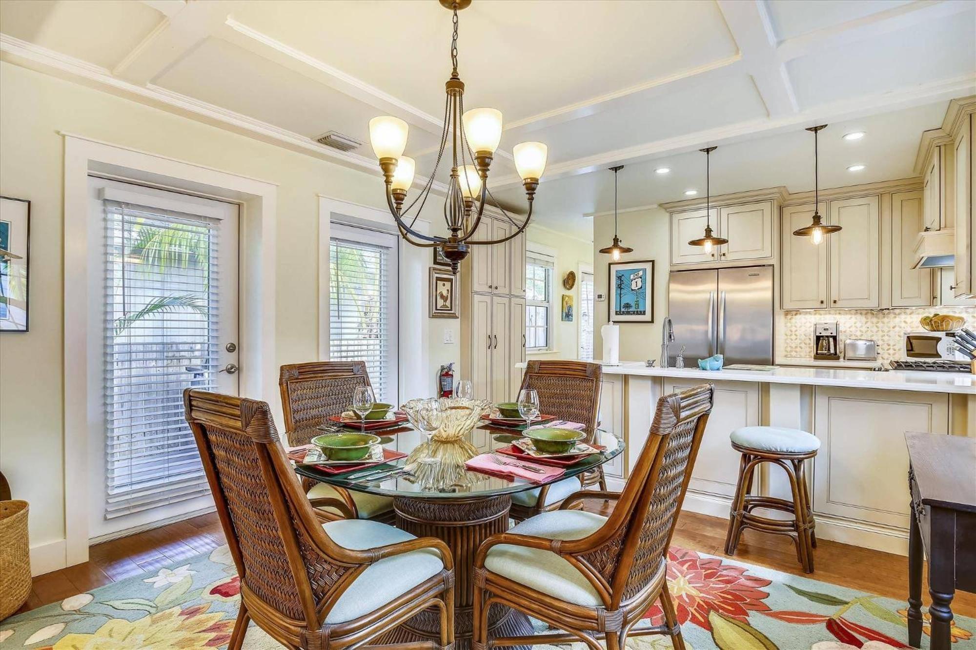 Holiday home Paradise Palms: Beachside Getaway With Outdoor Living *