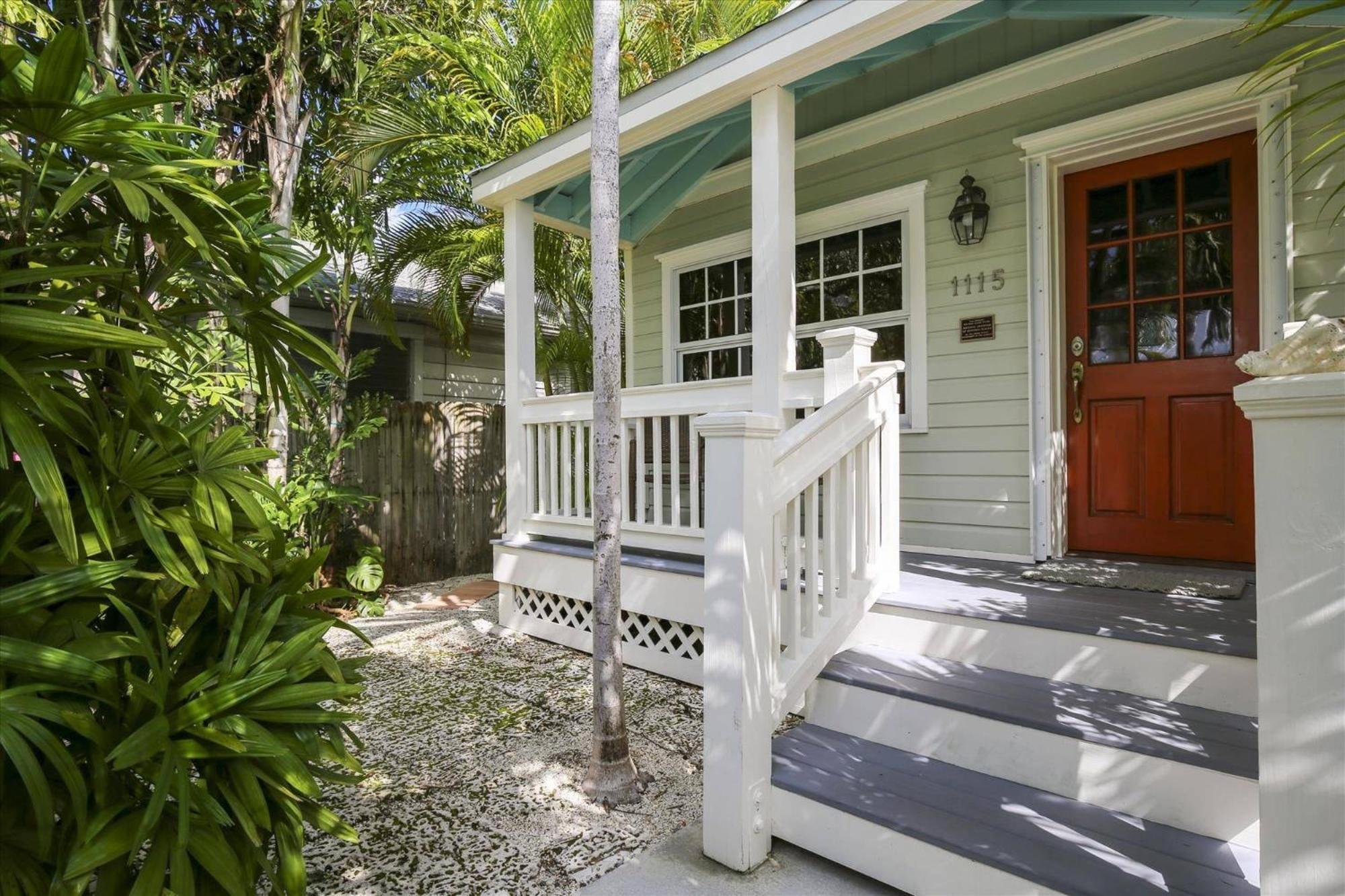 Paradise Palms: Beachside Getaway With Outdoor Living * Key West