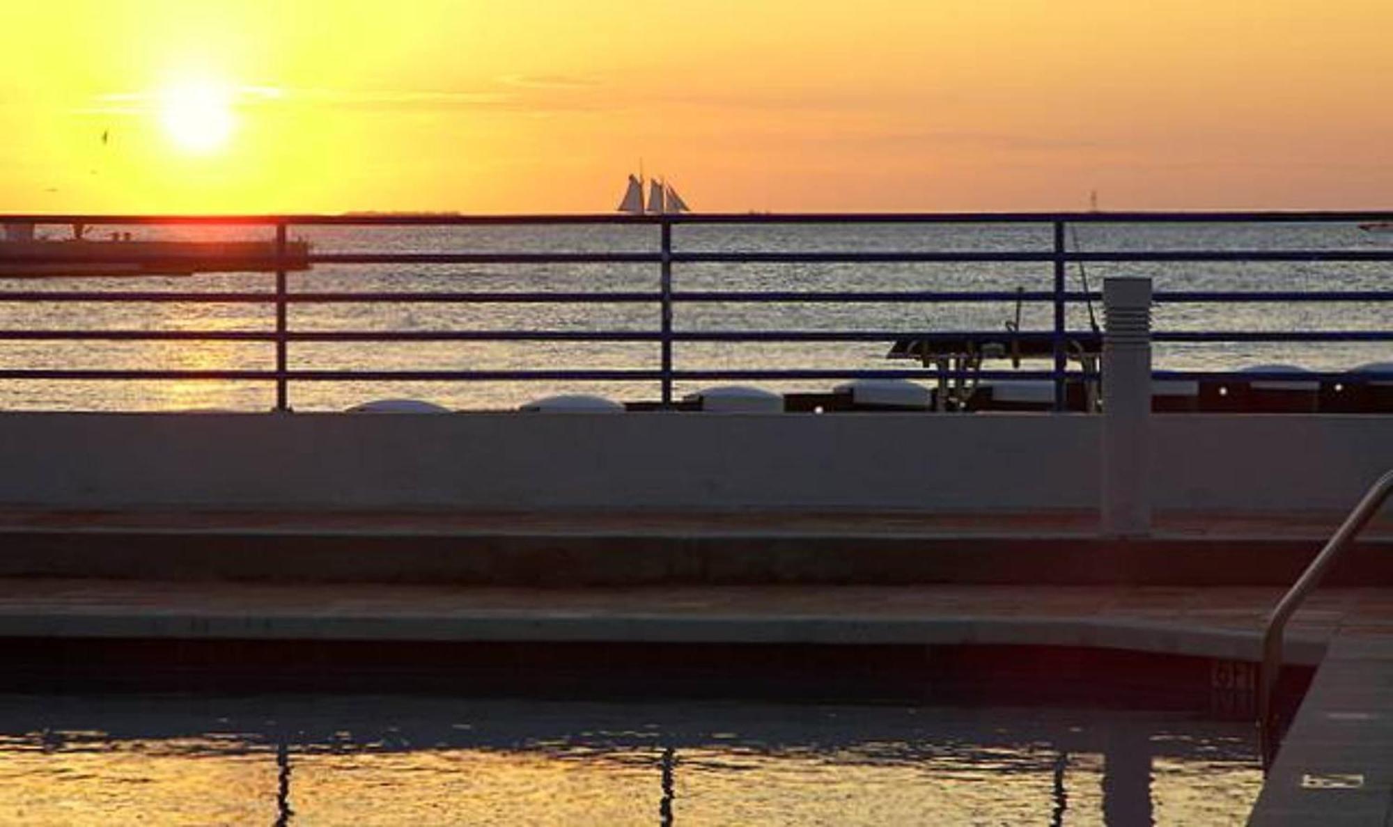 Holiday home Sundown Refuge By Avantstay Great Location W Patio Outdoor Dining Bbq Shared Pool Week Long Key West