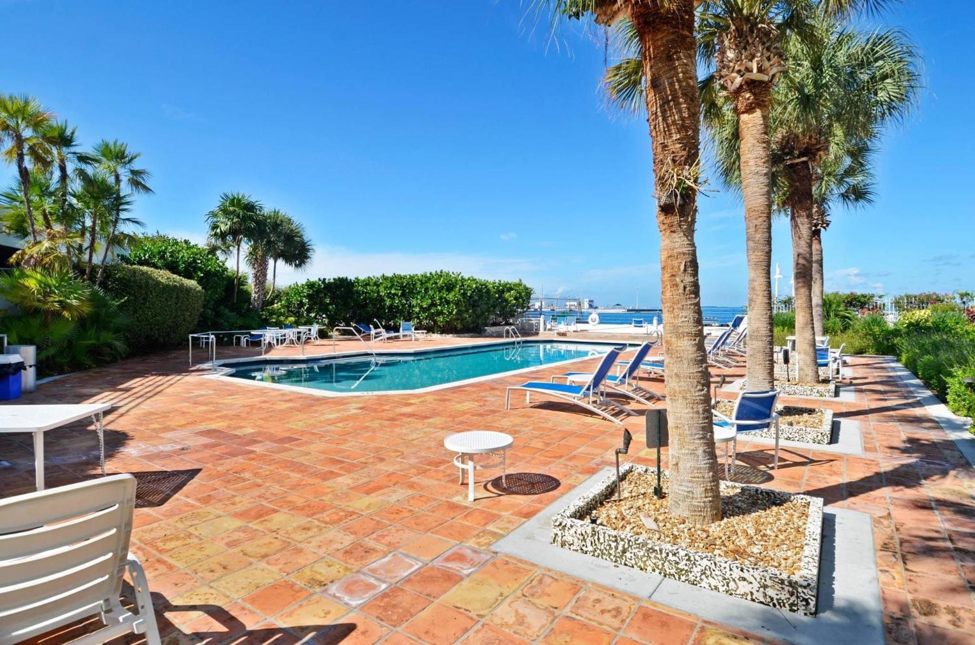 Sundown Refuge By Avantstay Great Location W Patio Outdoor Dining Bbq Shared Pool Week Long Holiday home *