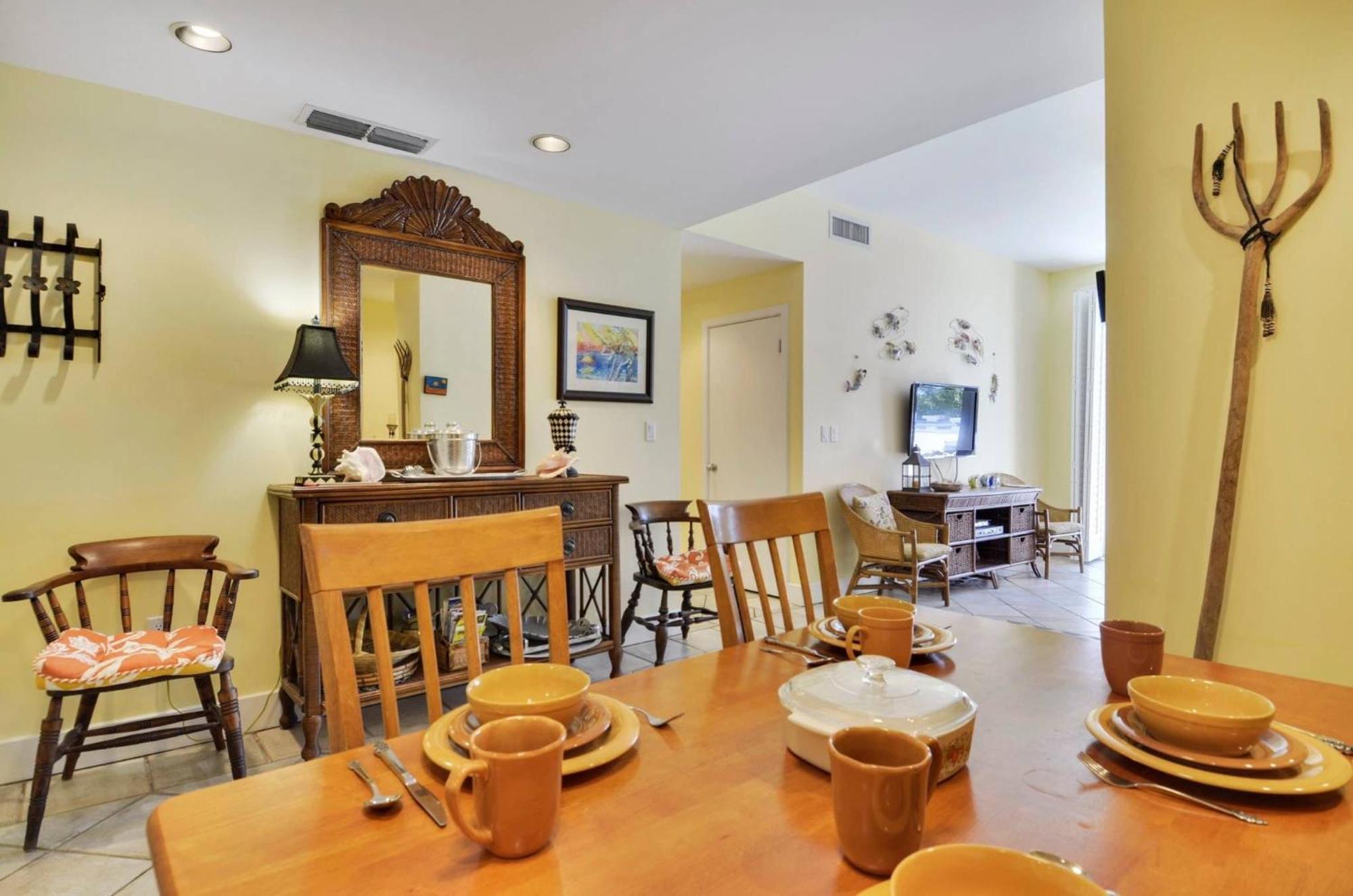 Holiday home Sundown Refuge By Avantstay Great Location W Patio Outdoor Dining Bbq Shared Pool Week Long *
