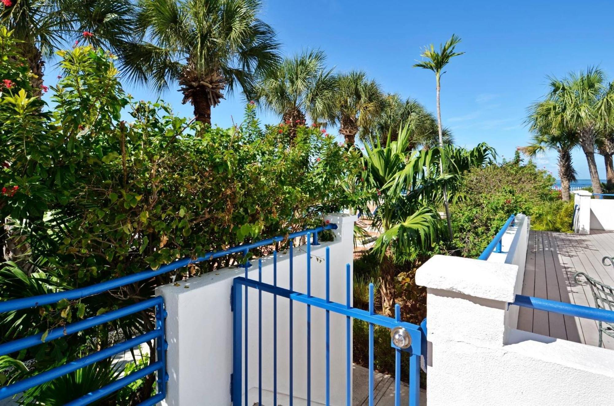 Sundown Refuge By Avantstay Great Location W Patio Outdoor Dining Bbq Shared Pool Week Long