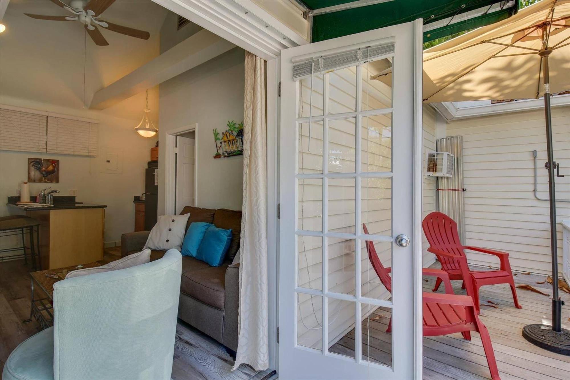 Holiday home Ibis By Avantstay Close To Duval Street W Shared Pool Month Long Only *