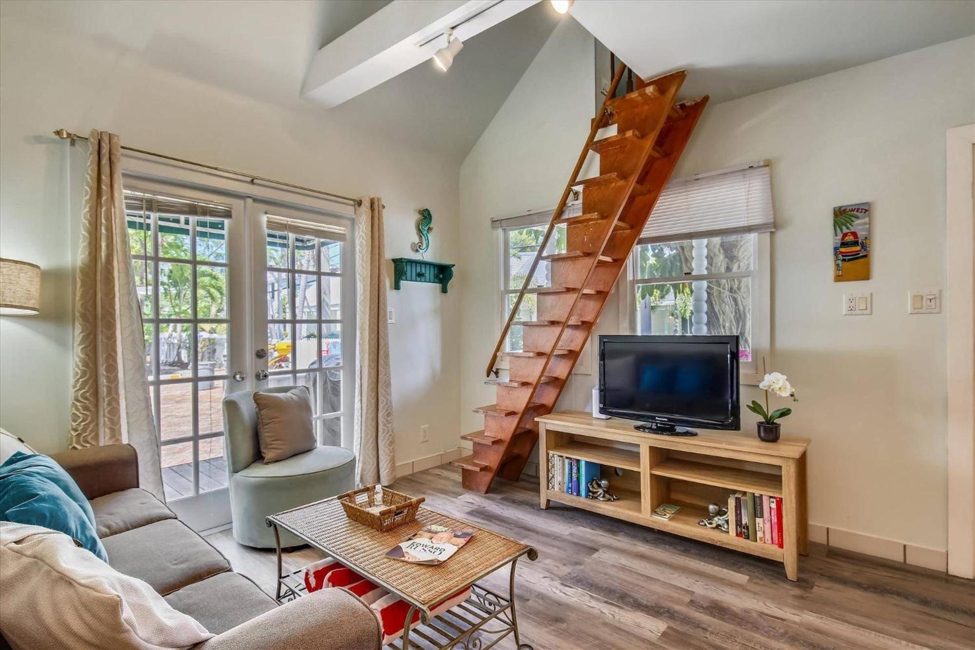 Ibis By Avantstay Close To Duval Street W Shared Pool Month Long Only Holiday home Key West