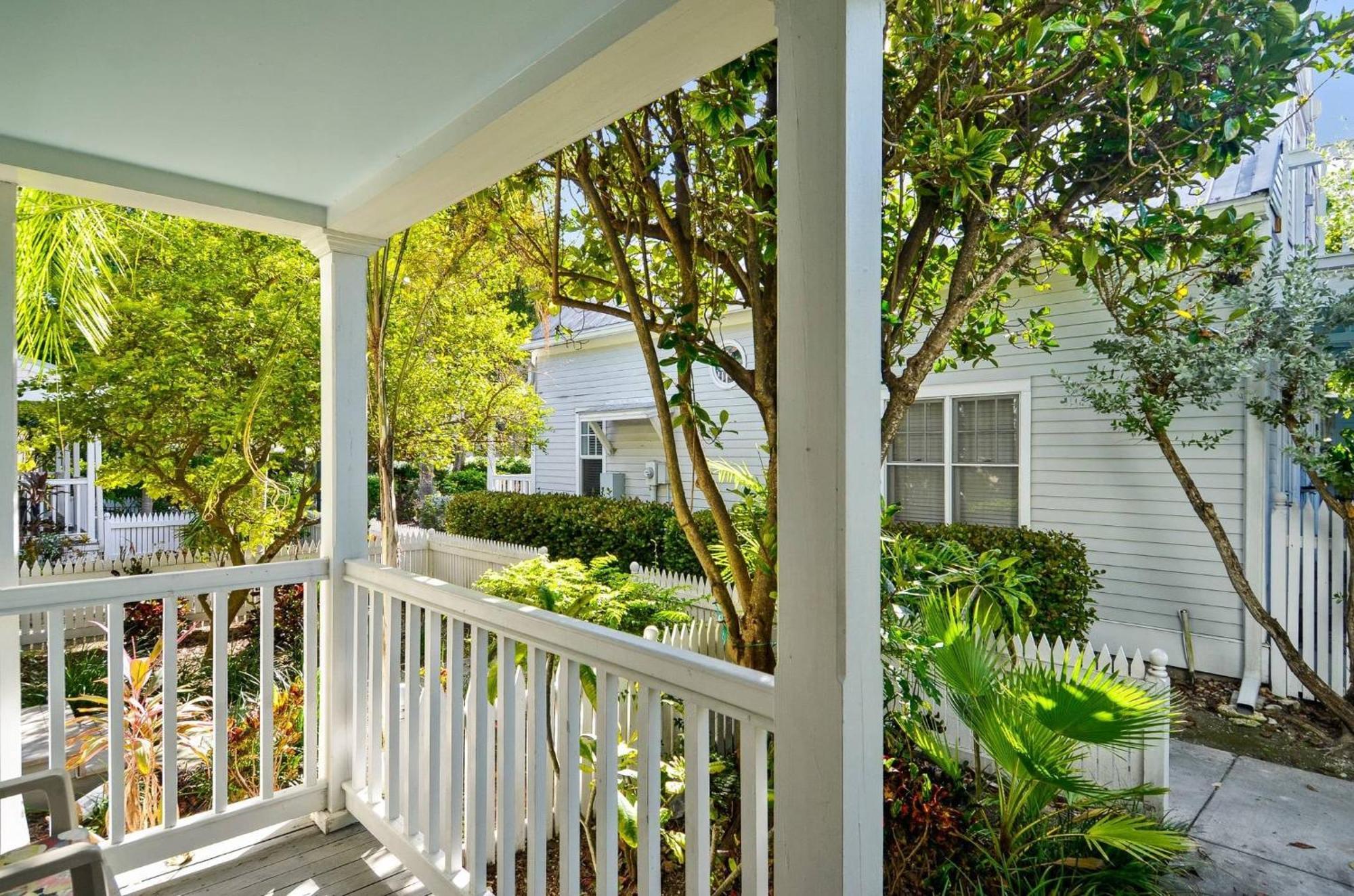 Lavender Jungle By Avantstay Great Location W Patio Shared Pool Week Long Only