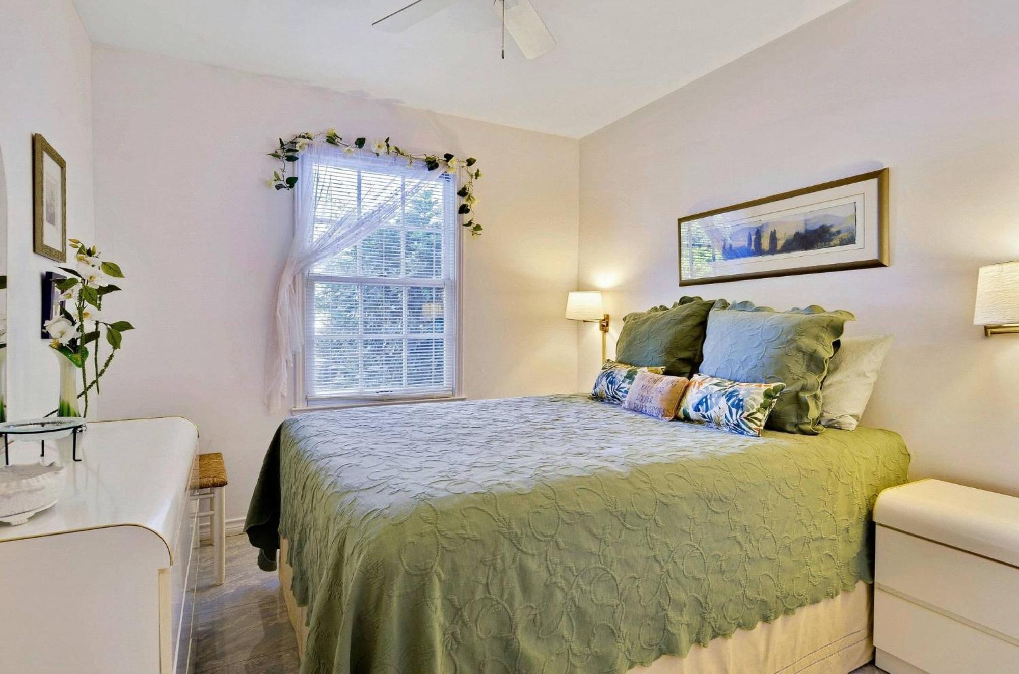 Lavender Jungle By Avantstay Great Location W Patio Shared Pool Week Long Only * Key West