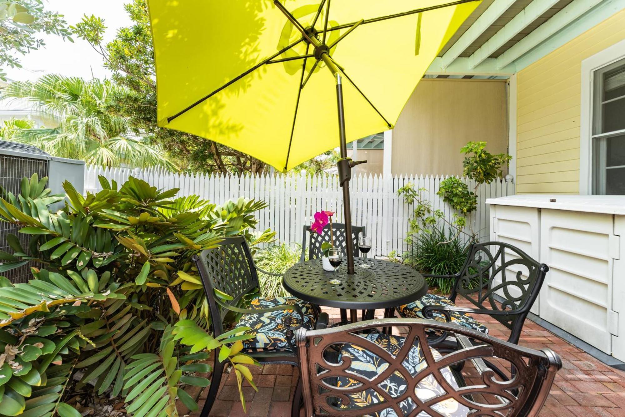 Holiday home Conch Adventure By Avantstay Great Location W Patio Outdoor Dining And Shared Pool Week Long
