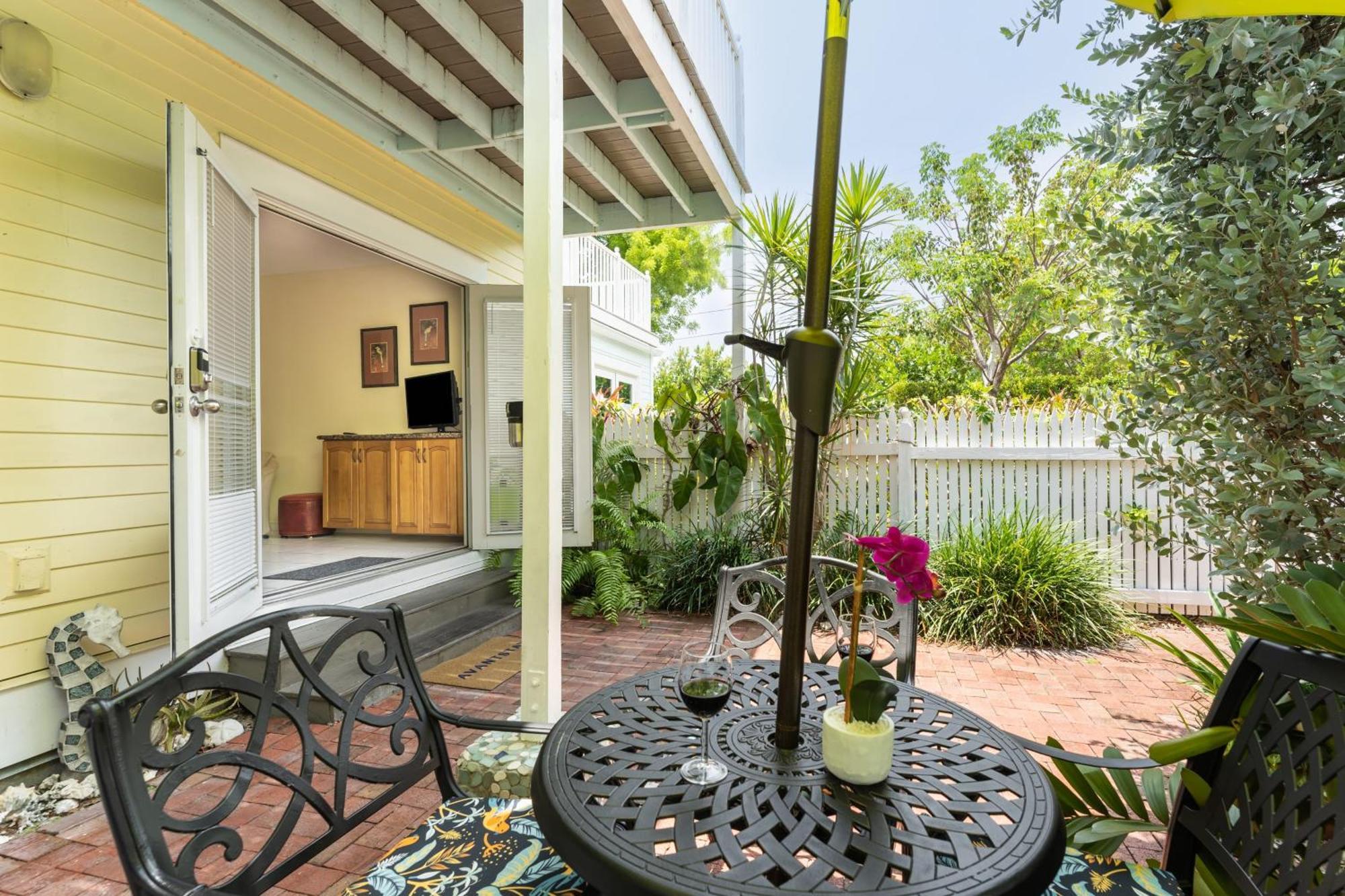 Holiday home Conch Adventure By Avantstay Great Location W Patio Outdoor Dining And Shared Pool Week Long