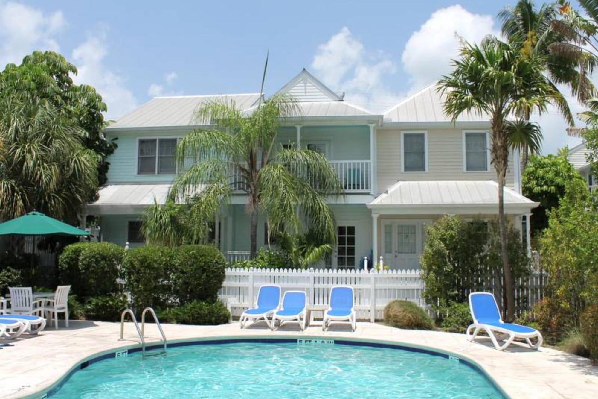 A Place In Paradise By Avantstay Walkable W Shared Pool Week Long Only Holiday home