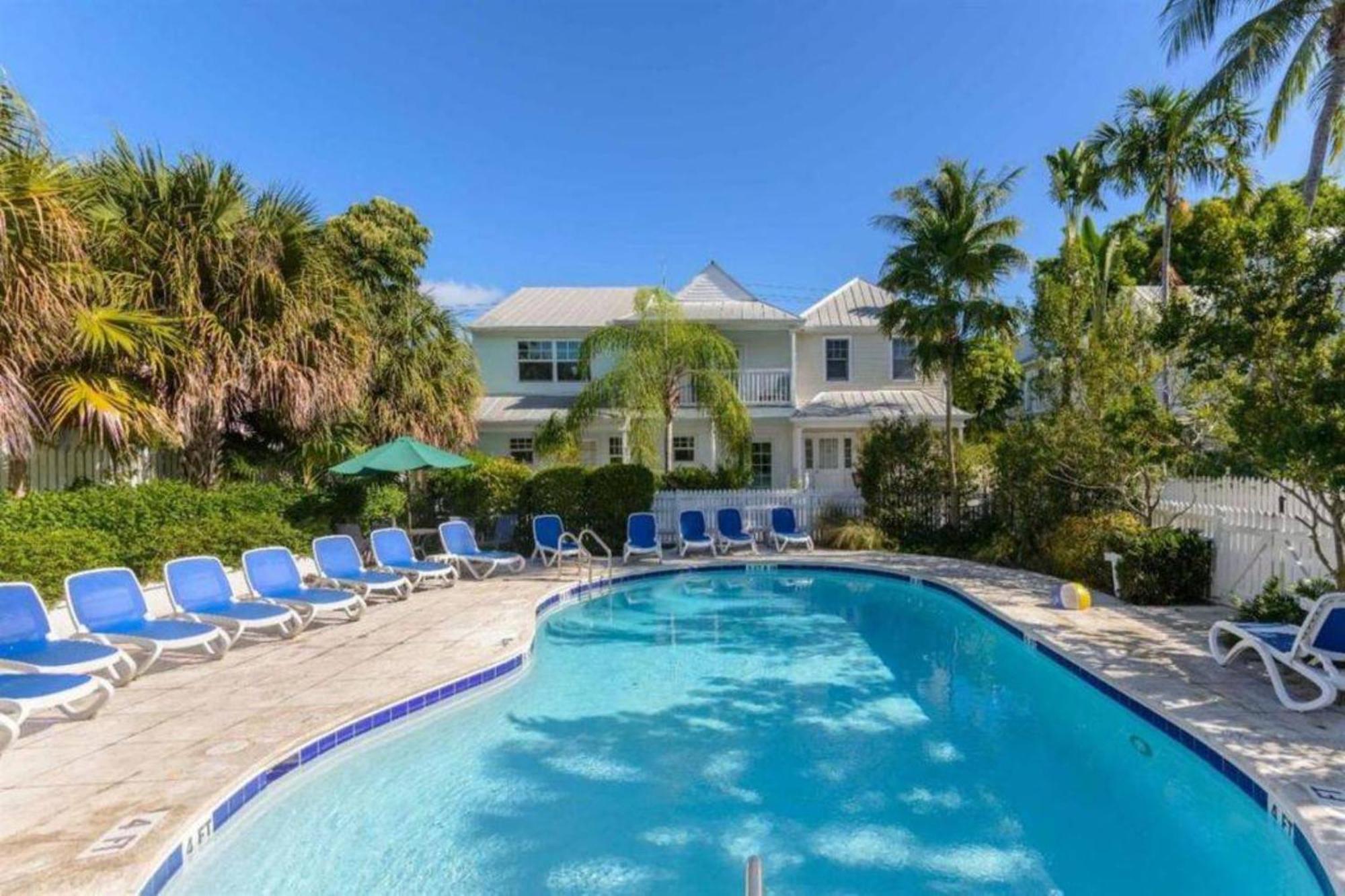 A Place In Paradise By Avantstay Walkable W Shared Pool Week Long Only Holiday home *